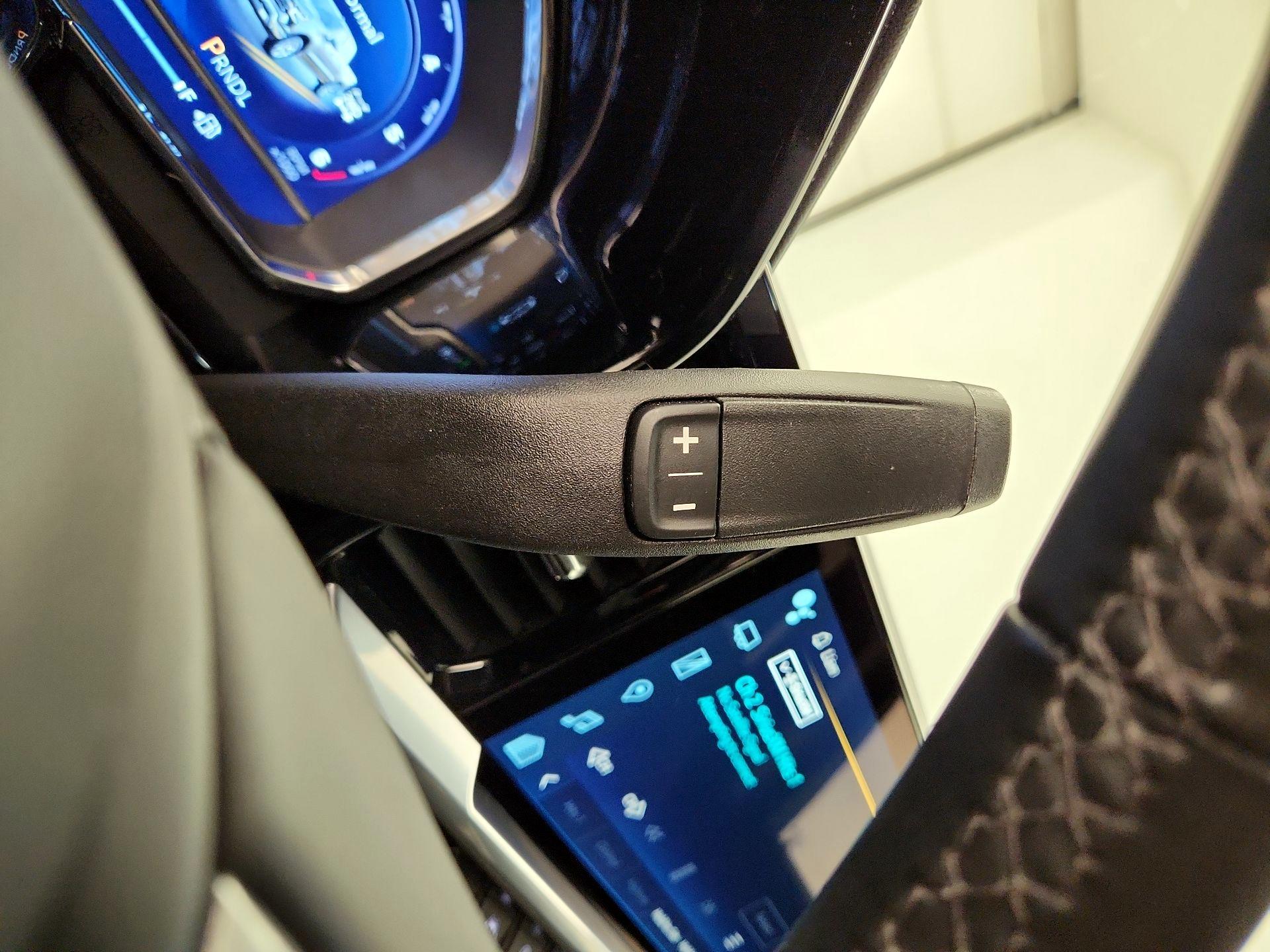 Thumbnail: 2023 Chevrolet Silverado 1500 - 17