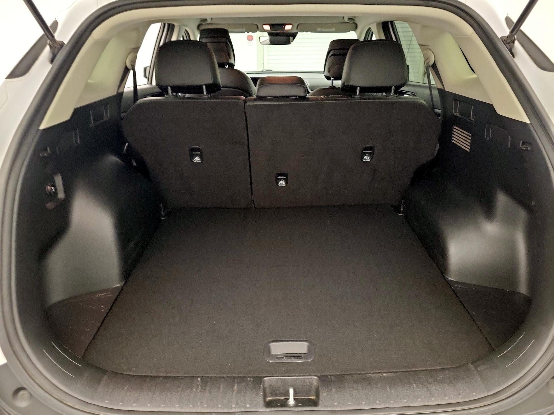 Thumbnail: 2023 Kia Sportage - 19