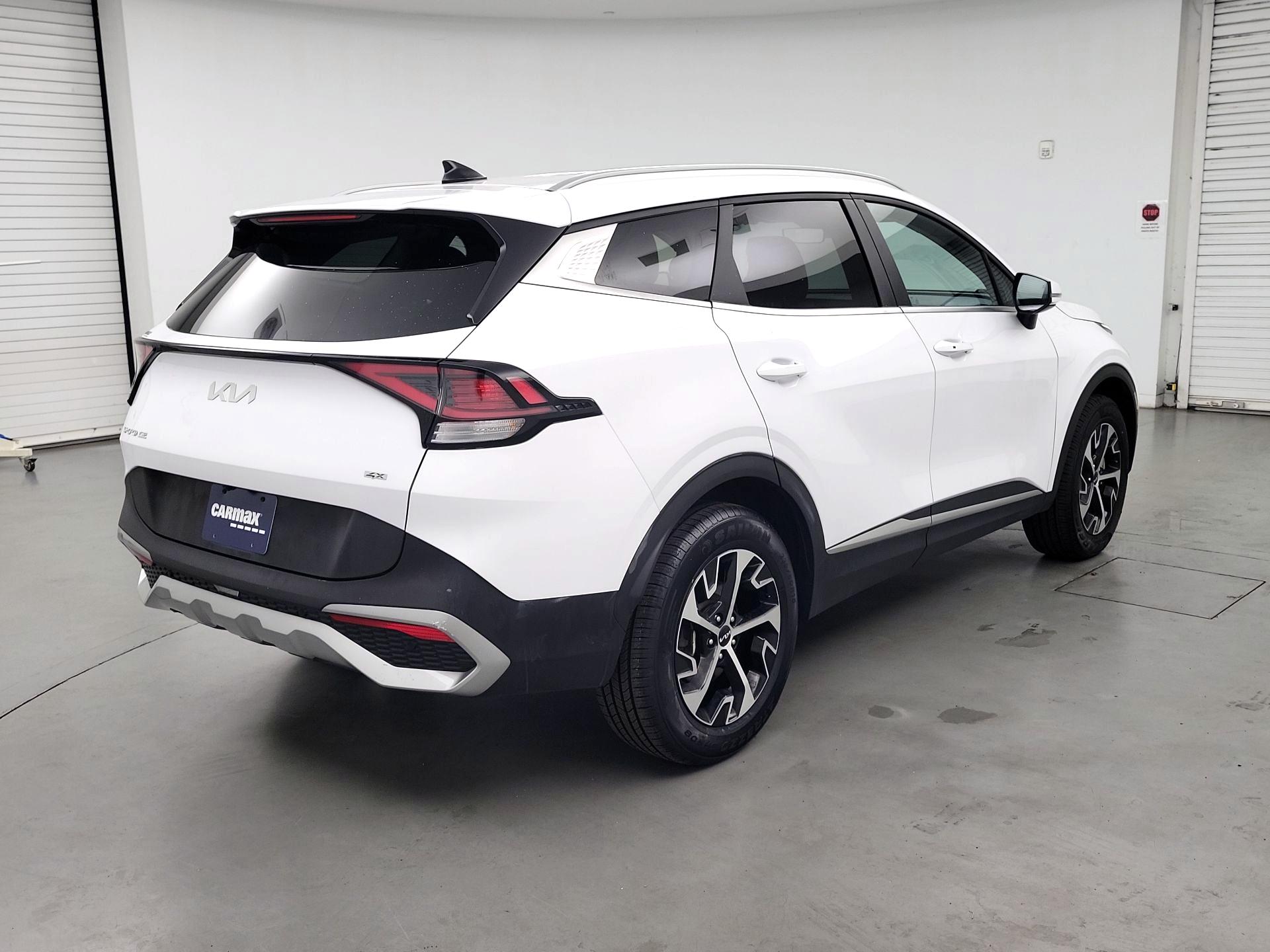 Thumbnail: 2023 Kia Sportage - 5