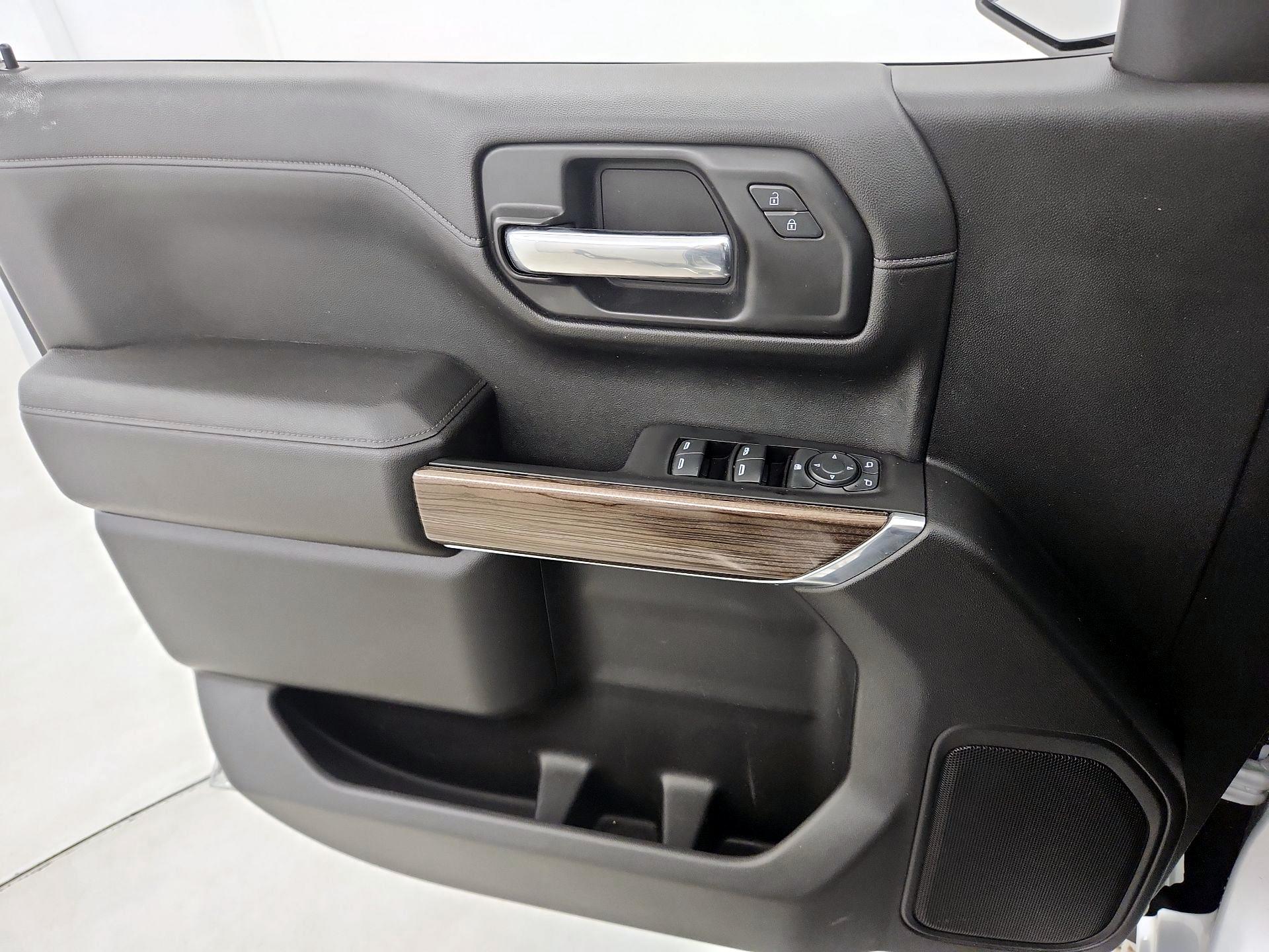 Thumbnail: 2021 Chevrolet Silverado 1500 - 12