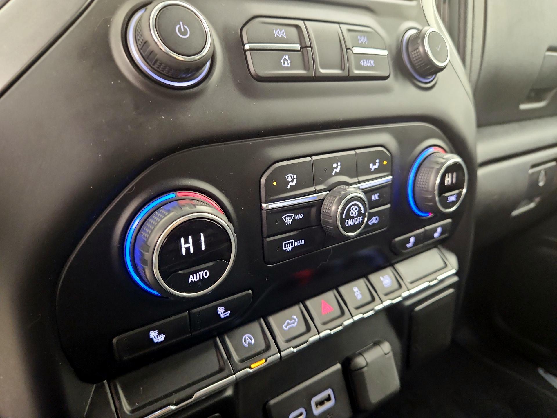 Thumbnail: 2021 Chevrolet Silverado 1500 - 16