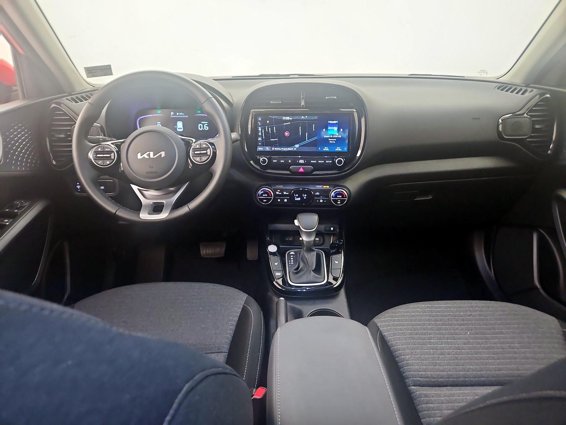 Thumbnail: 2023 Kia Soul - 9