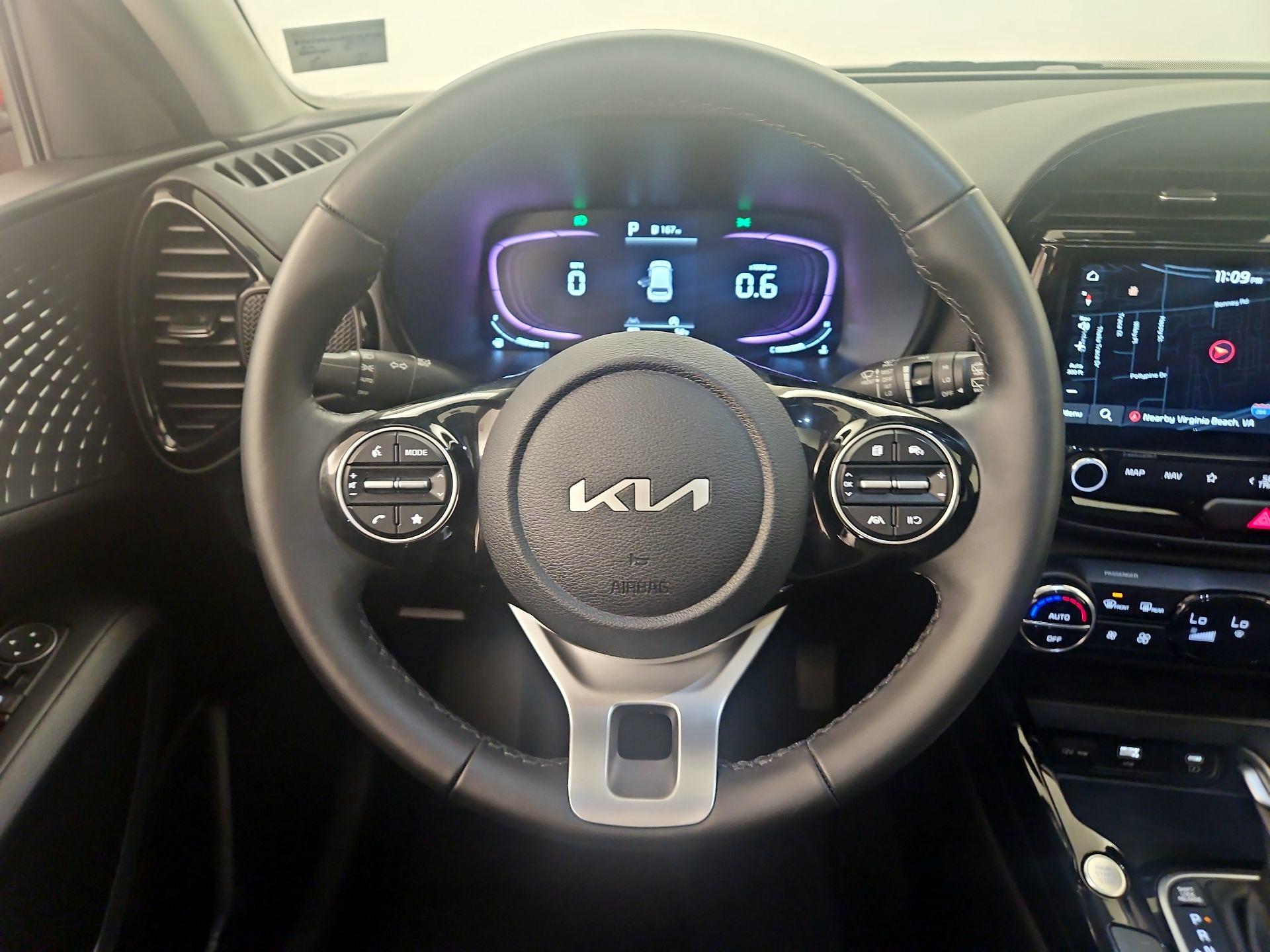 Thumbnail: 2023 Kia Soul - 10
