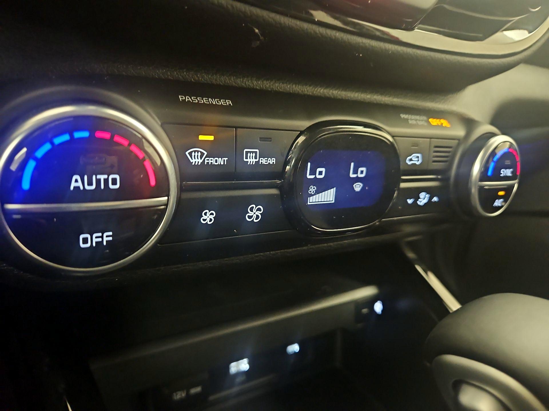 Thumbnail: 2023 Kia Soul - 17