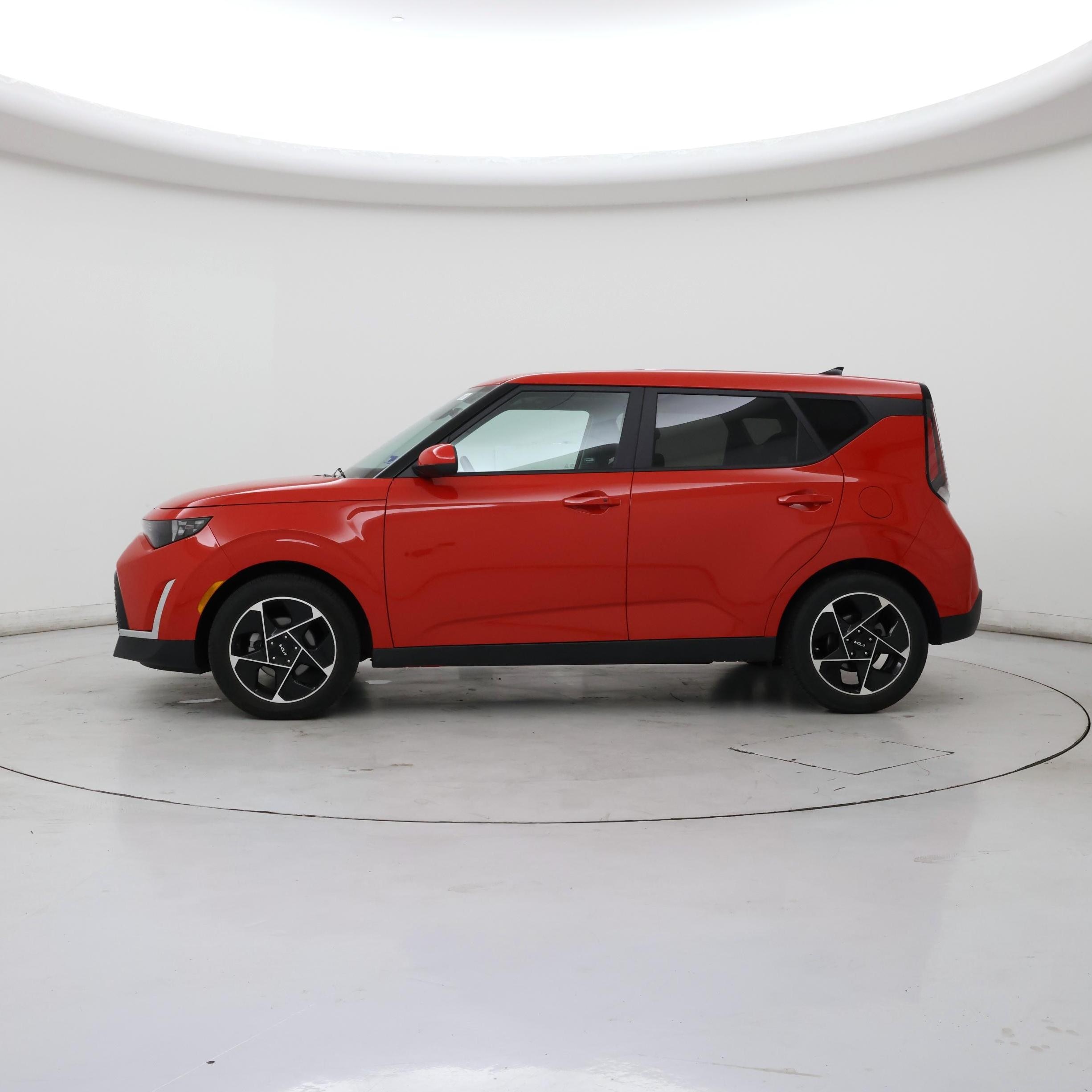 Thumbnail: 2023 Kia Soul - 3