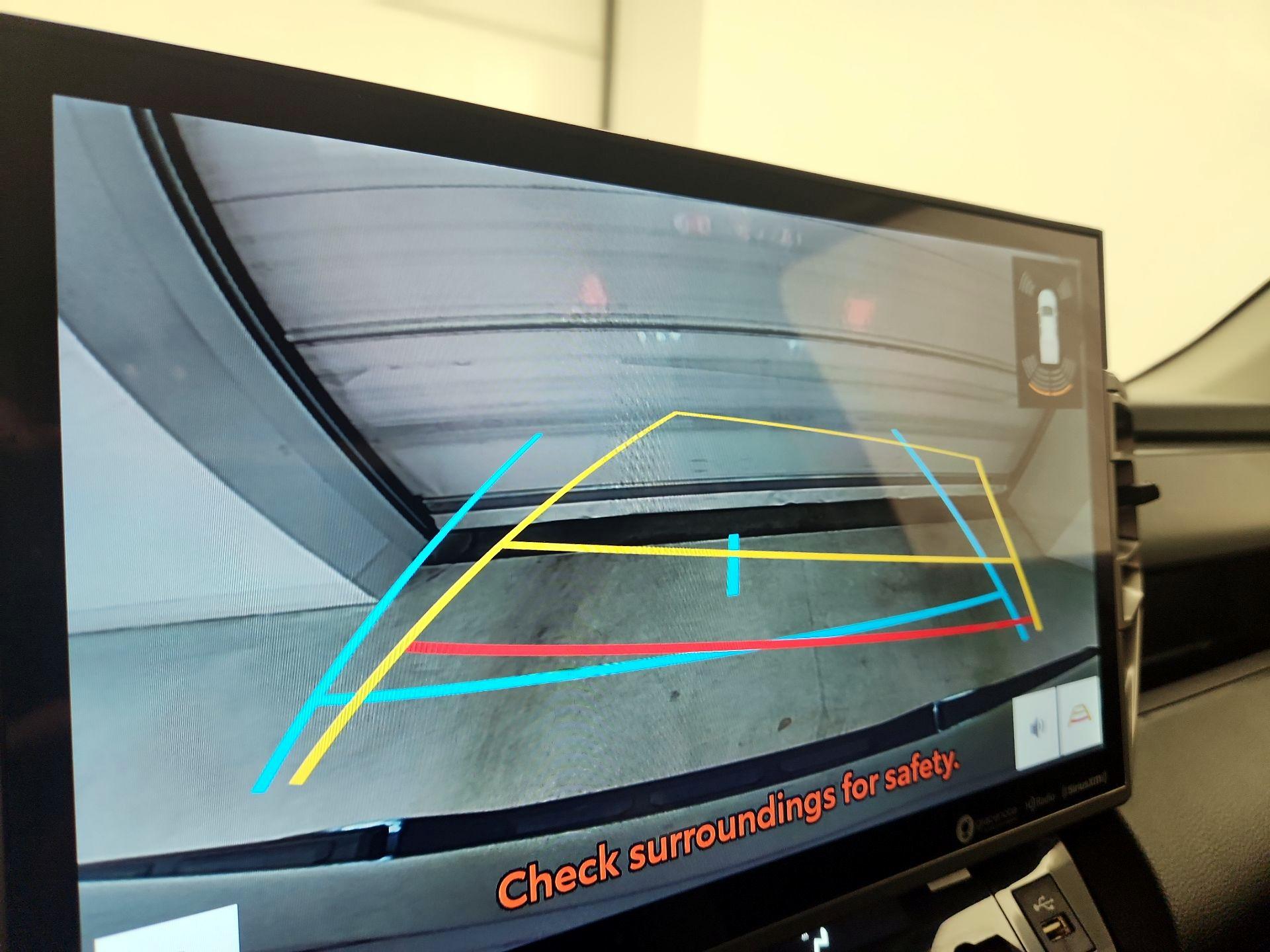 Thumbnail: 2022 Toyota Tundra - 14