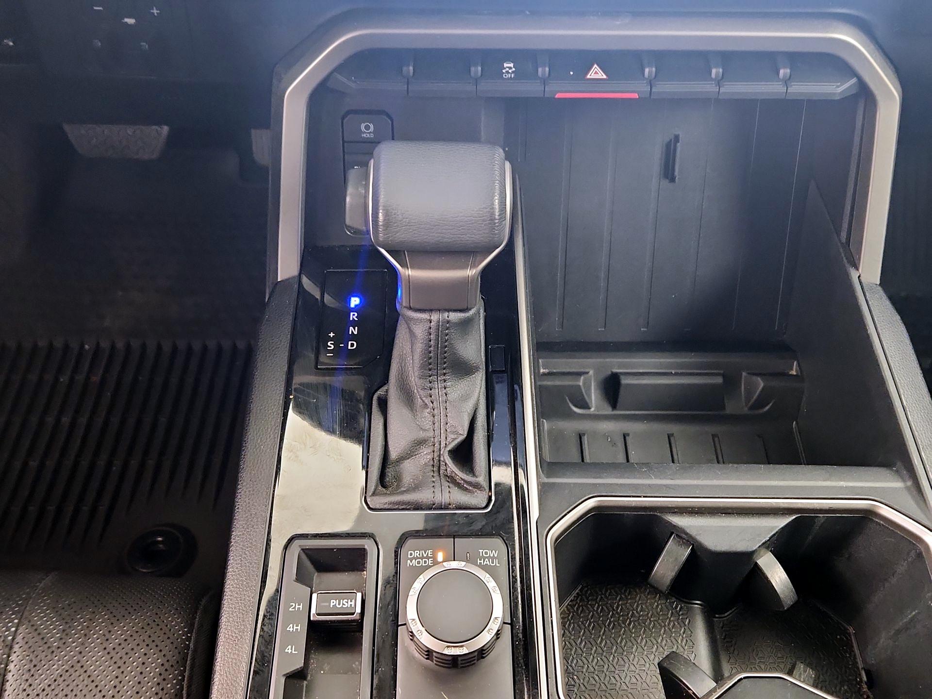 Thumbnail: 2022 Toyota Tundra - 17