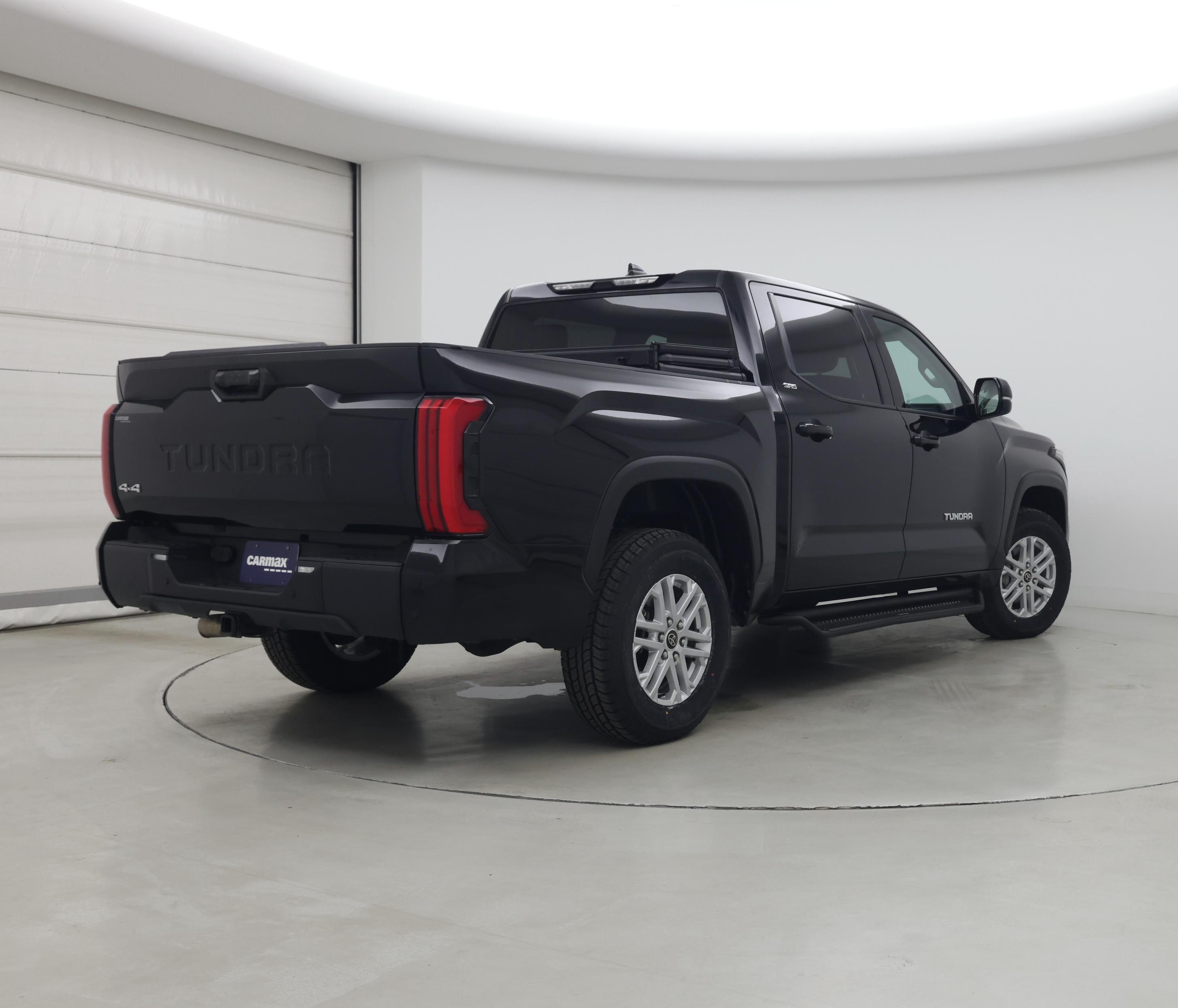 Thumbnail: 2022 Toyota Tundra - 8