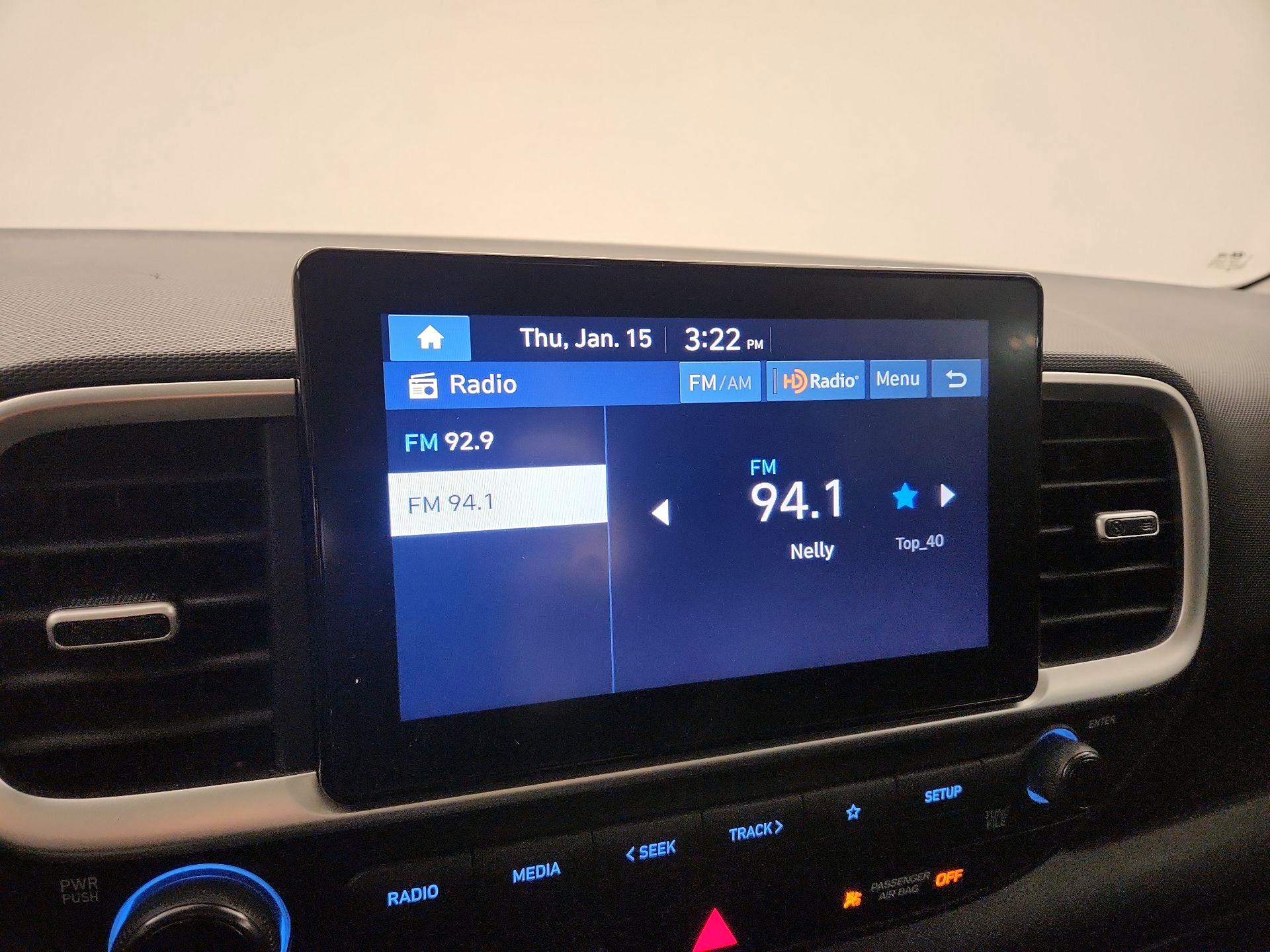 Thumbnail: 2023 Hyundai Venue - 15