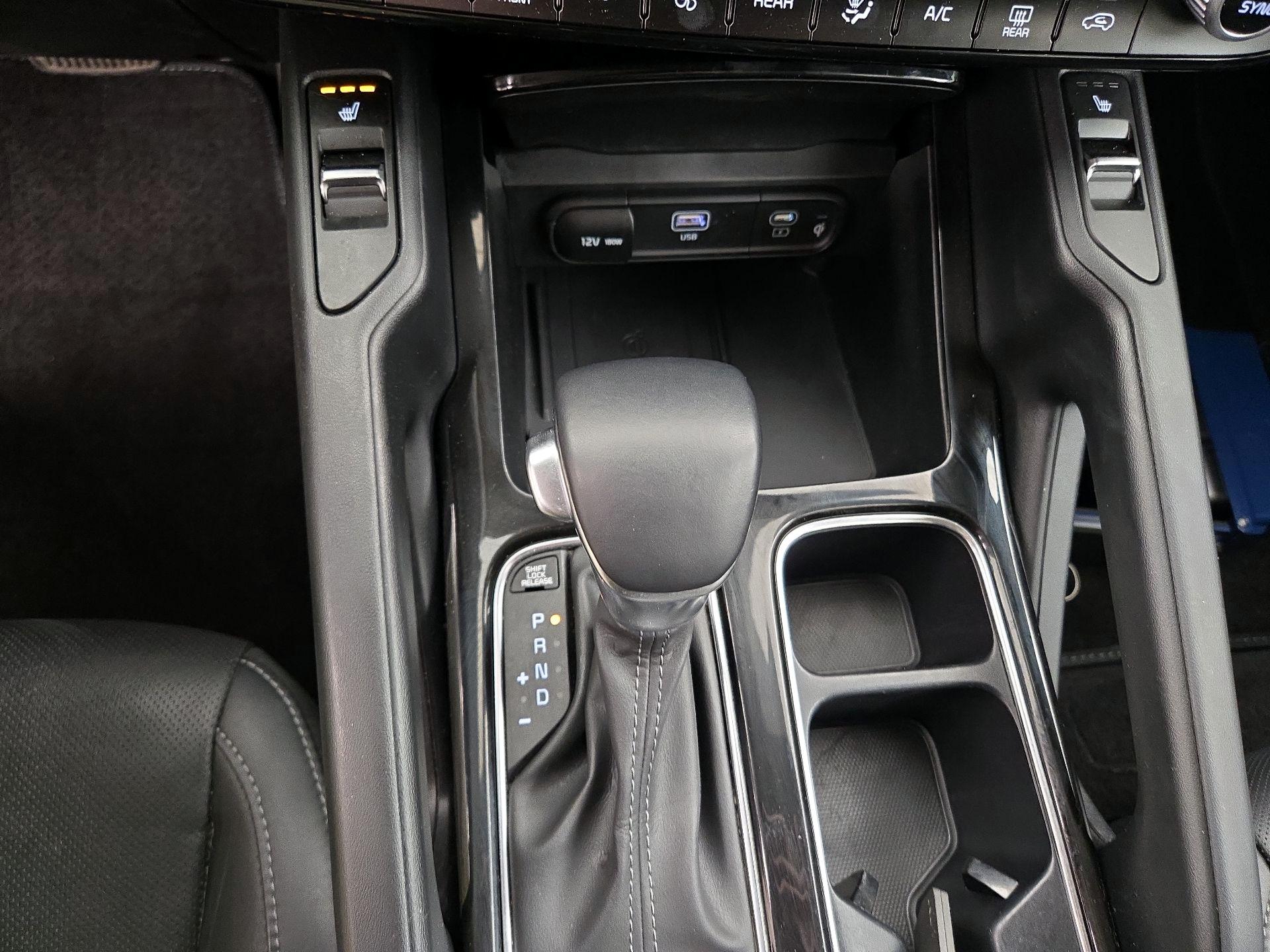 Thumbnail: 2023 Kia Telluride - 18