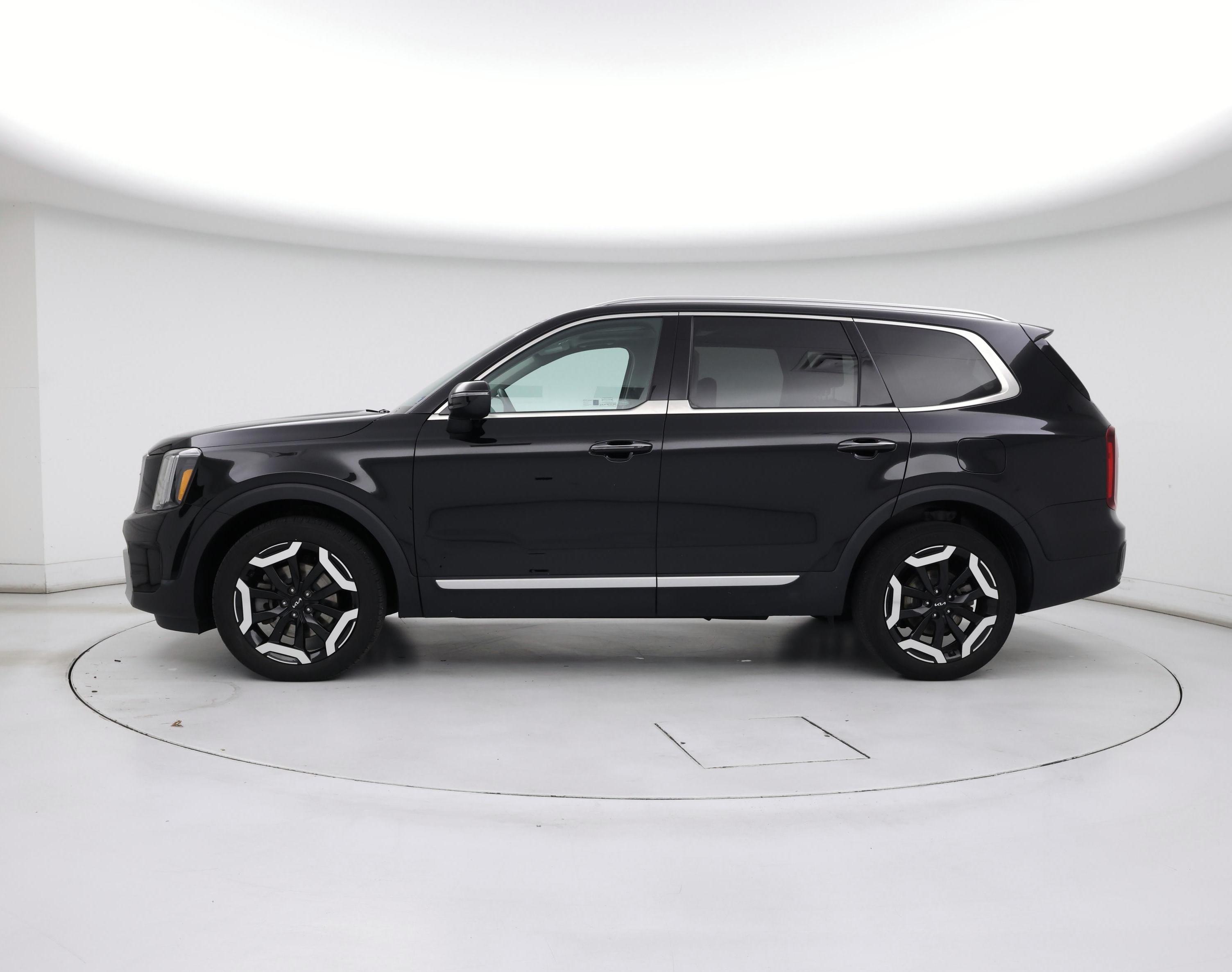 Thumbnail: 2023 Kia Telluride - 3