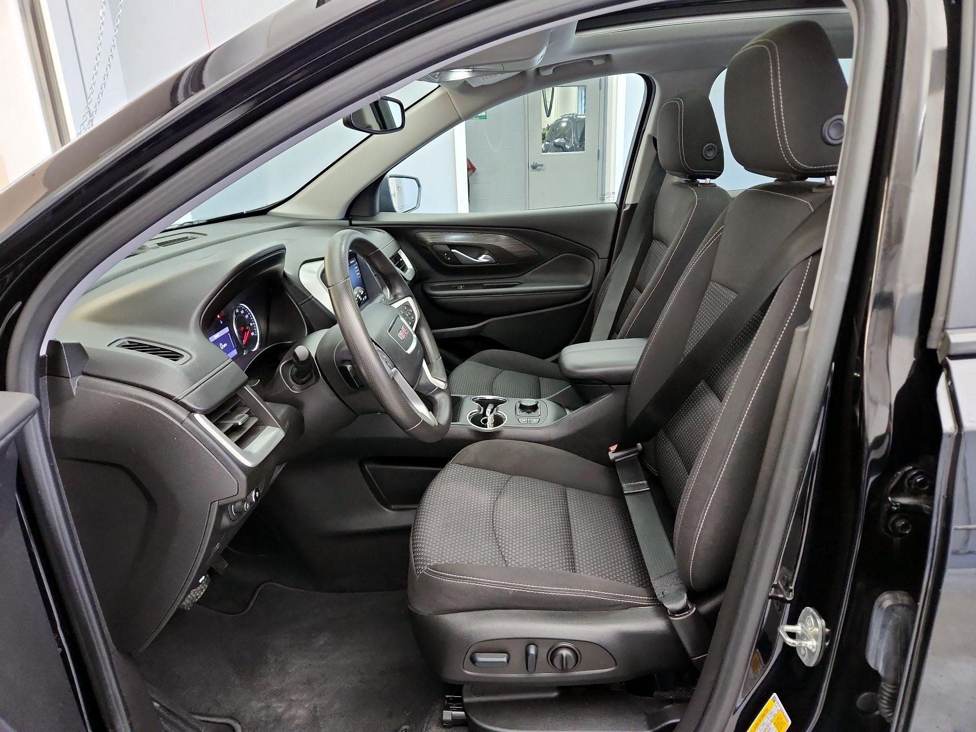 Thumbnail: 2022 GMC Terrain - 11