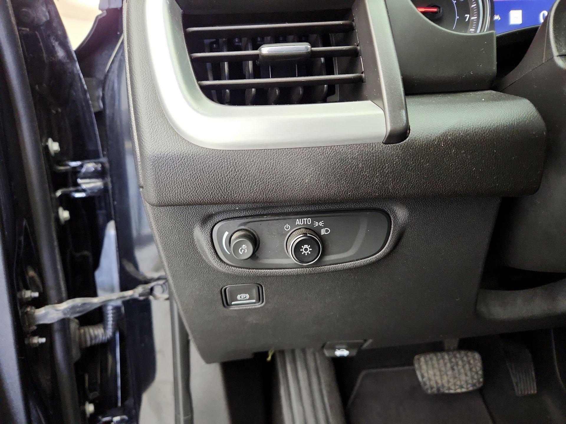 Thumbnail: 2022 GMC Terrain - 13