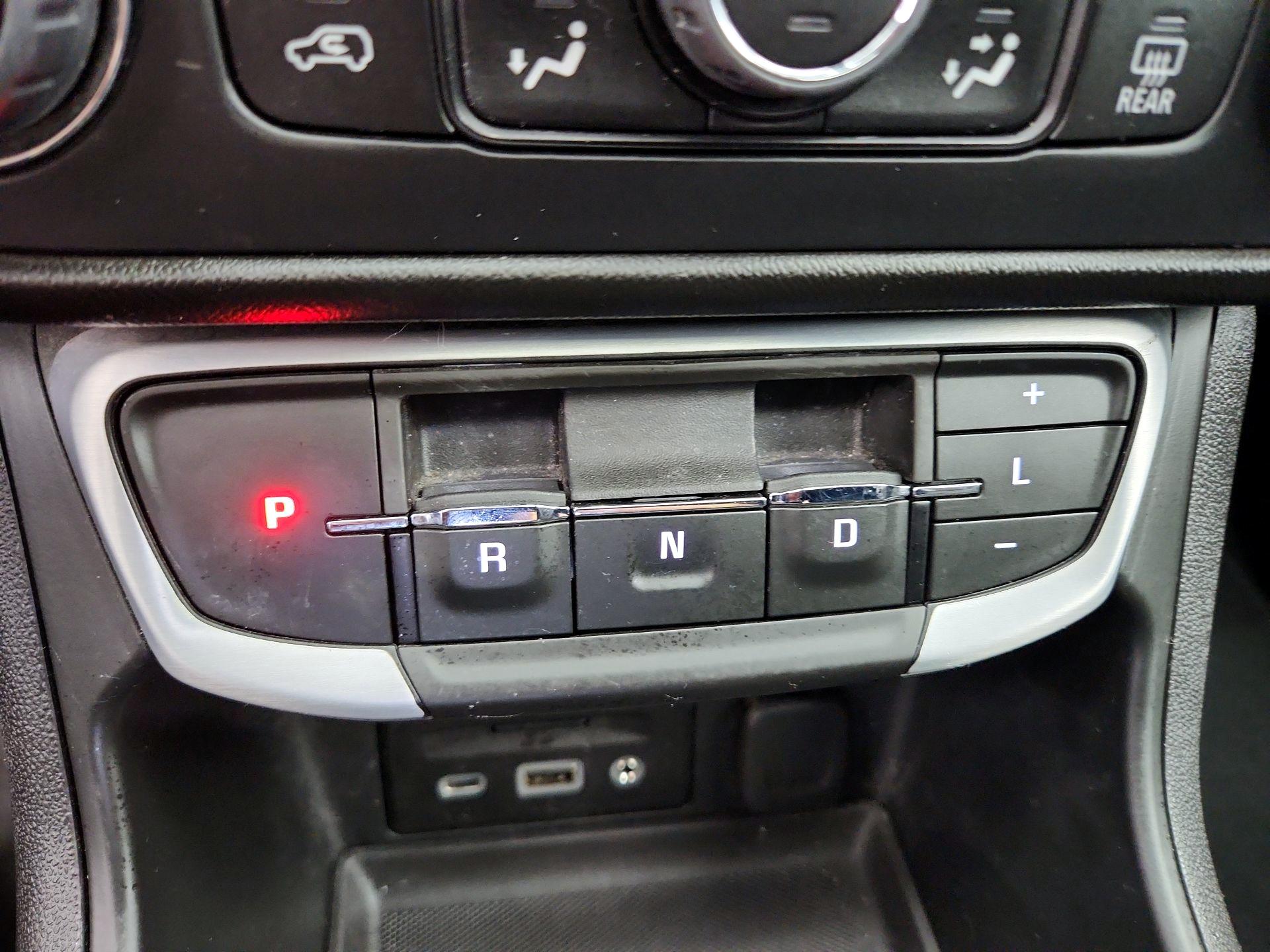 Thumbnail: 2022 GMC Terrain - 18