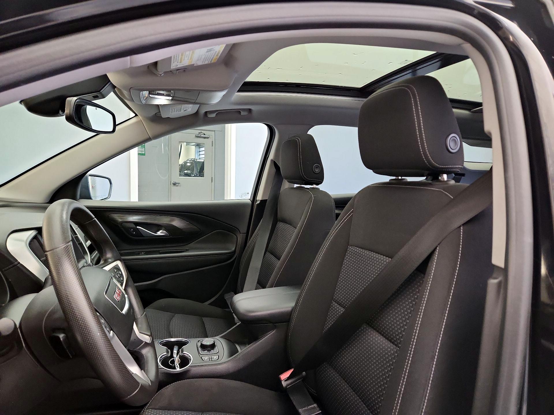 Thumbnail: 2022 GMC Terrain - 19