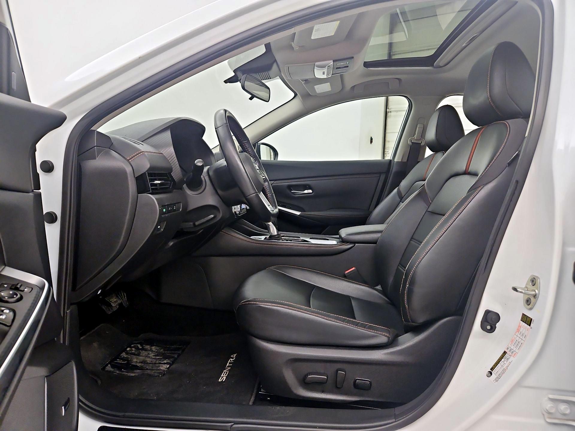 Thumbnail: 2022 Nissan Sentra - 11