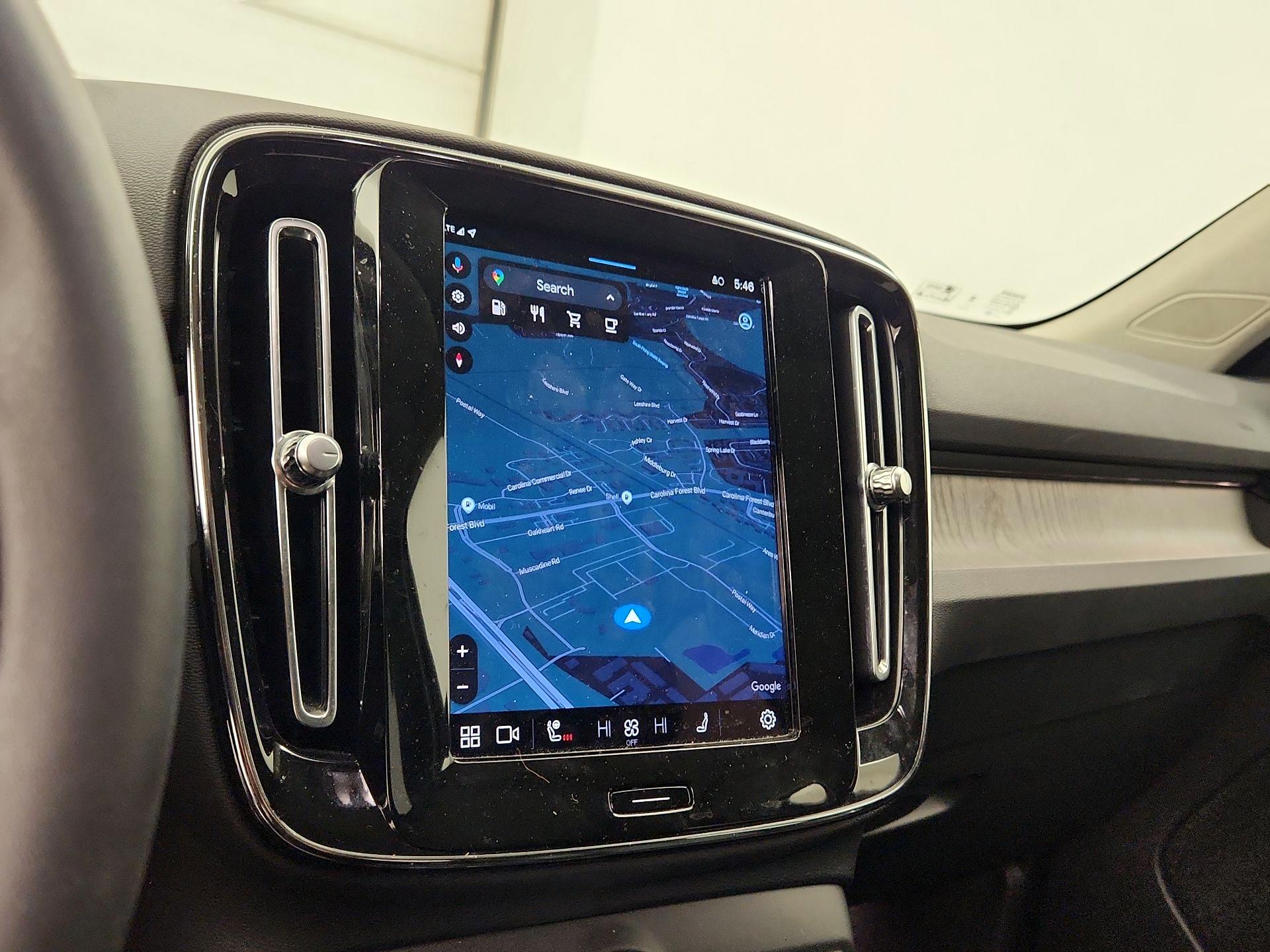 Thumbnail: 2024 Volvo XC40 - 13