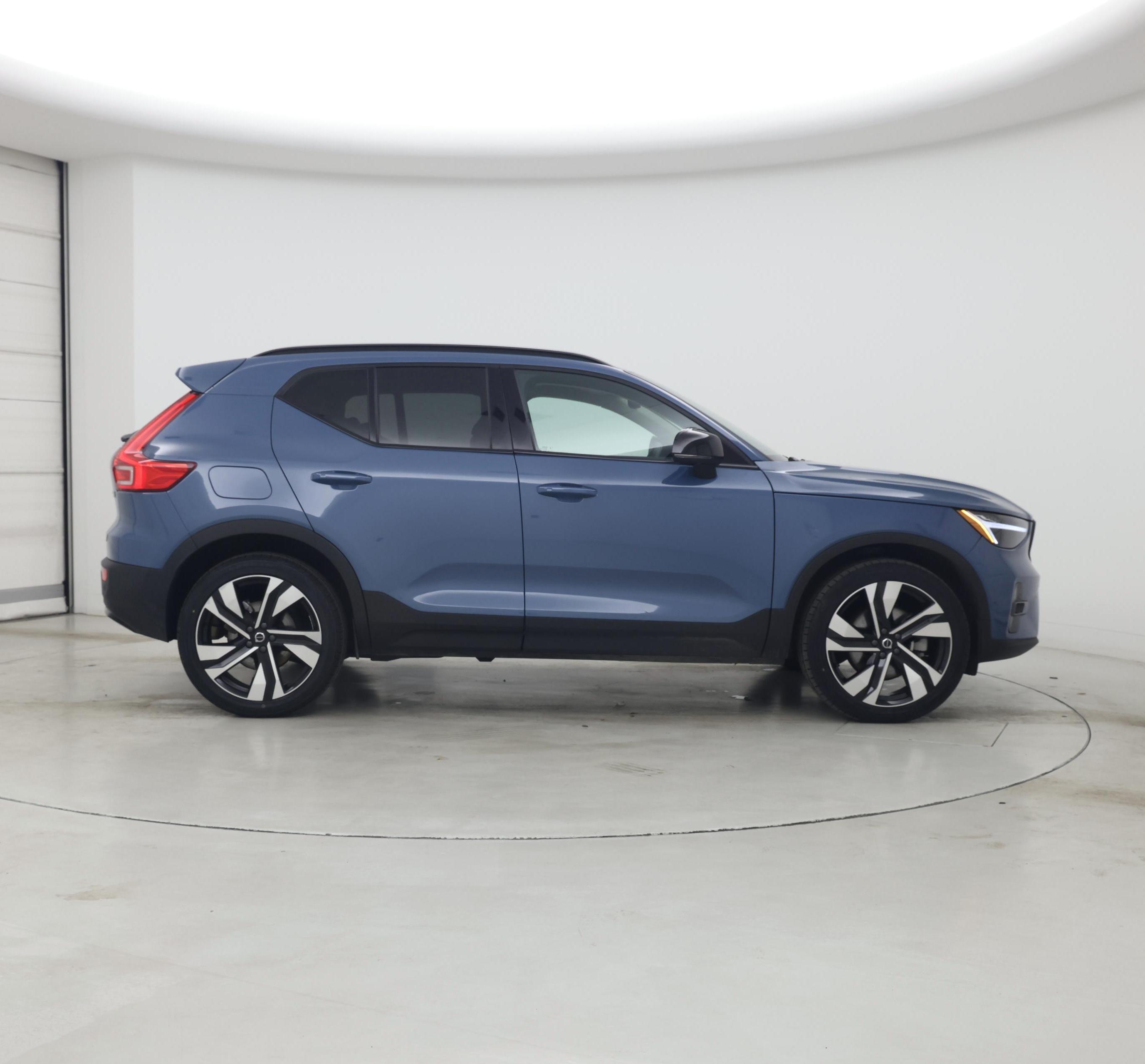 Thumbnail: 2024 Volvo XC40 - 7