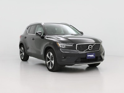2023 Volvo XC40 B5 Ultimate Bright Theme