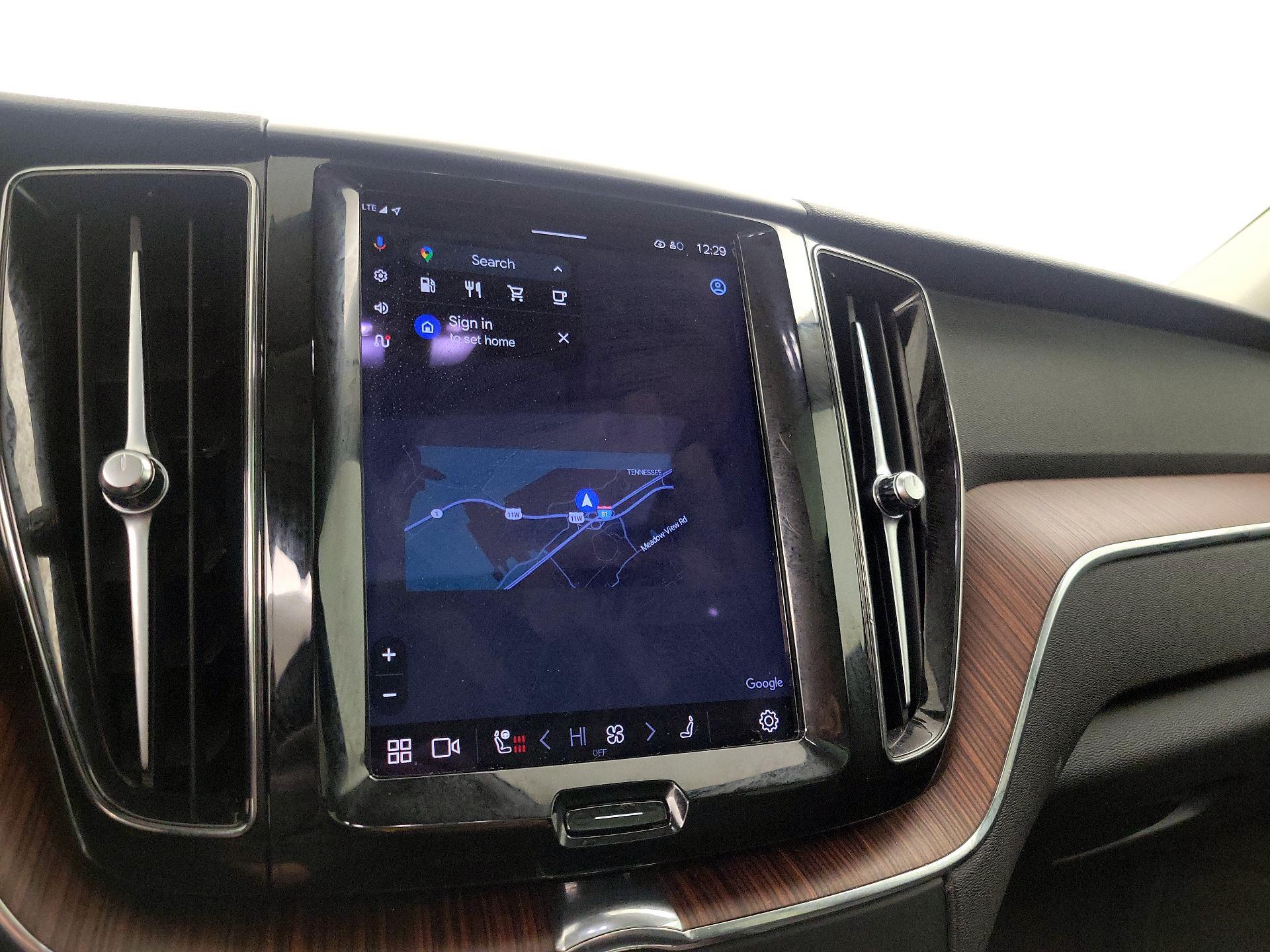 Thumbnail: 2023 Volvo XC60 - 14