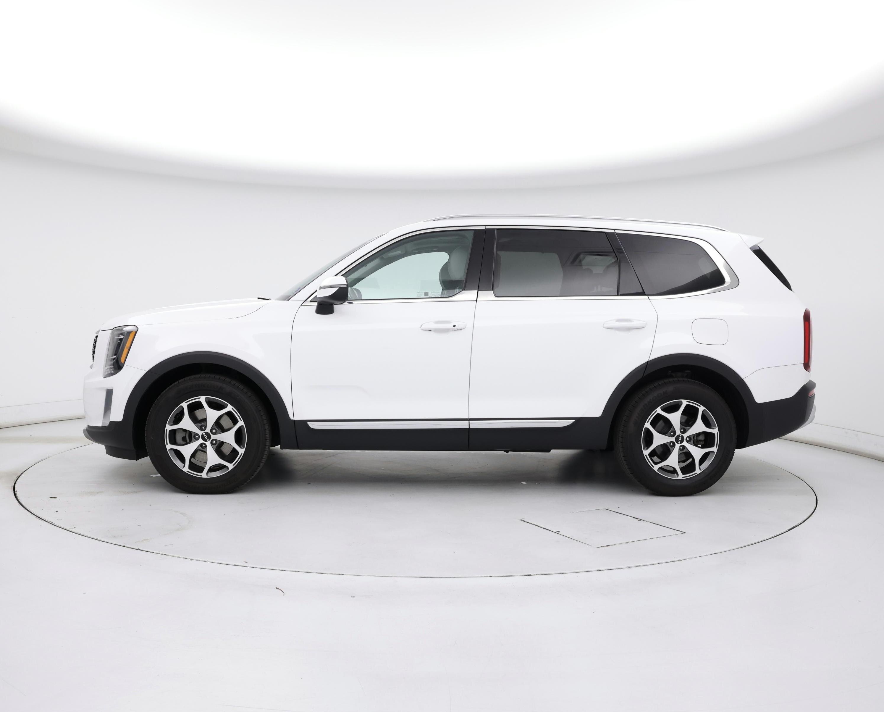 Thumbnail: 2022 Kia Telluride - 3