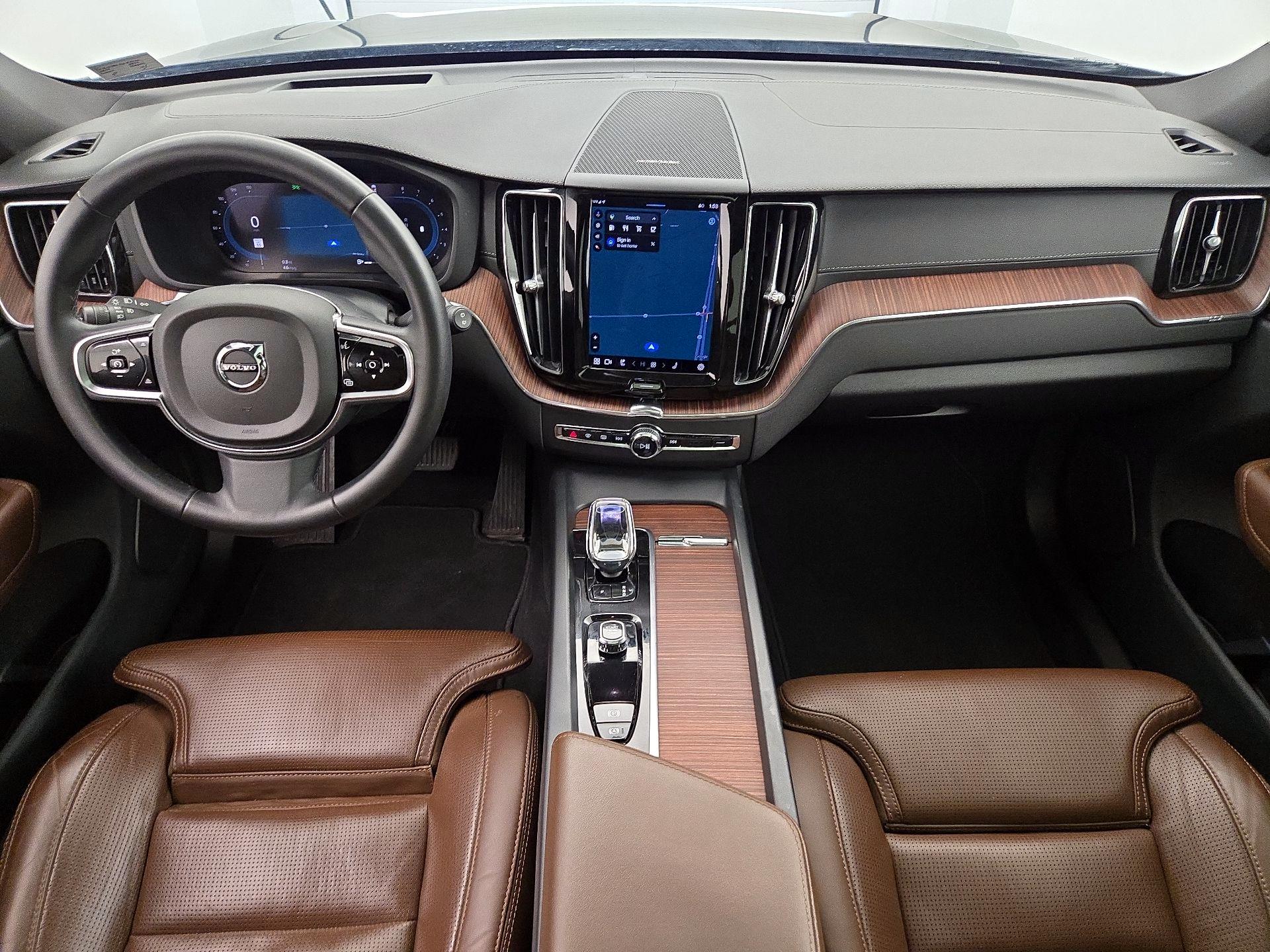 Thumbnail: 2023 Volvo XC60 - 9