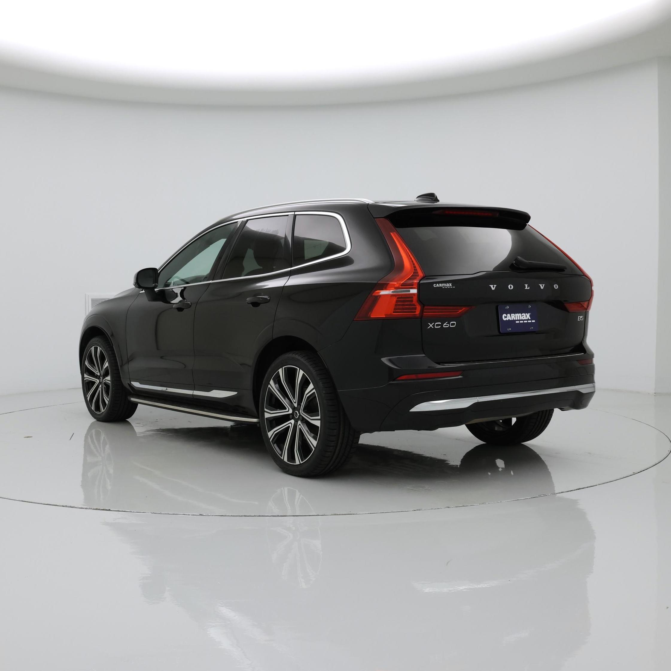 Thumbnail: 2023 Volvo XC60 - 2