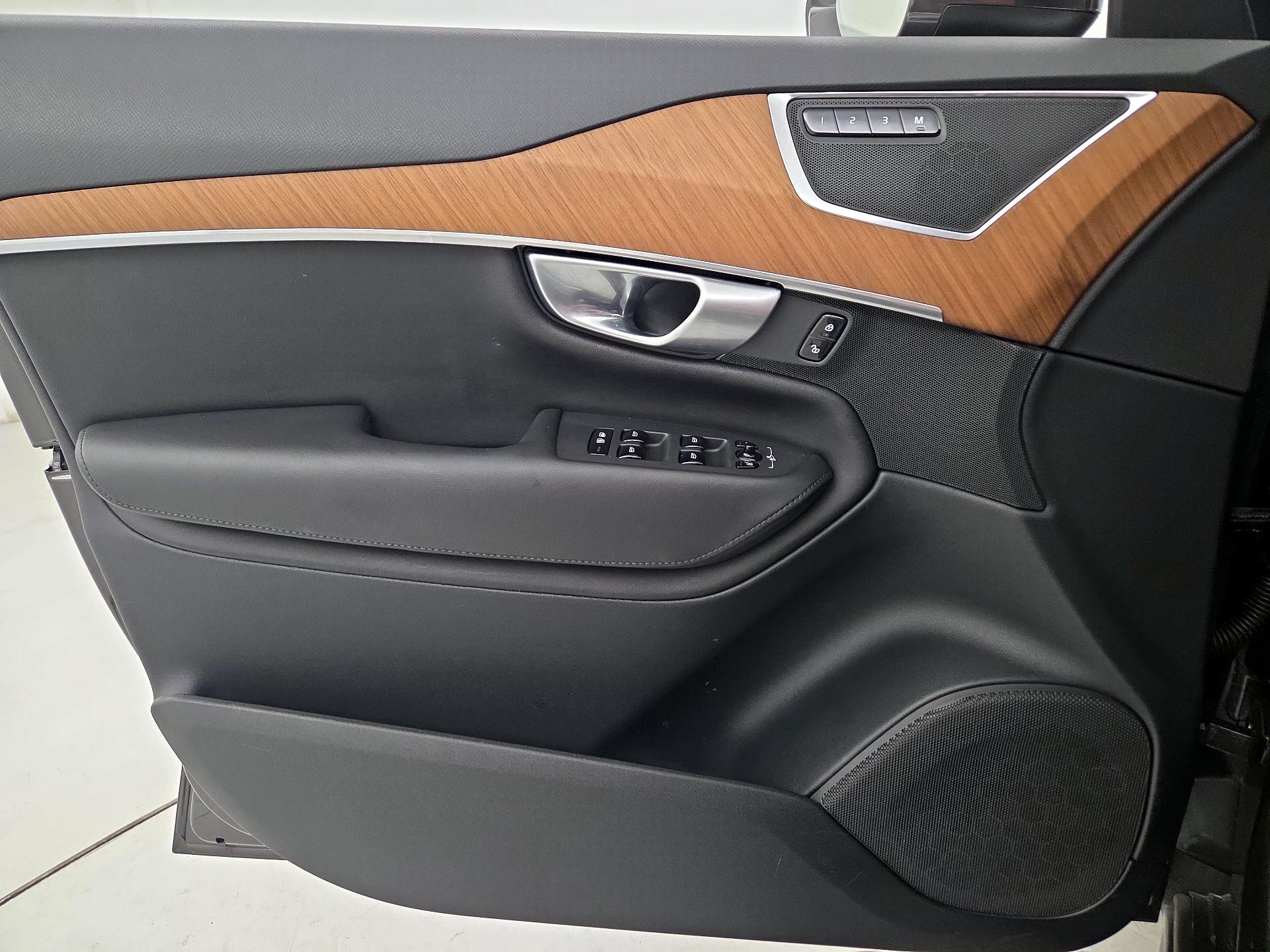 Thumbnail: 2024 Volvo XC90 - 12