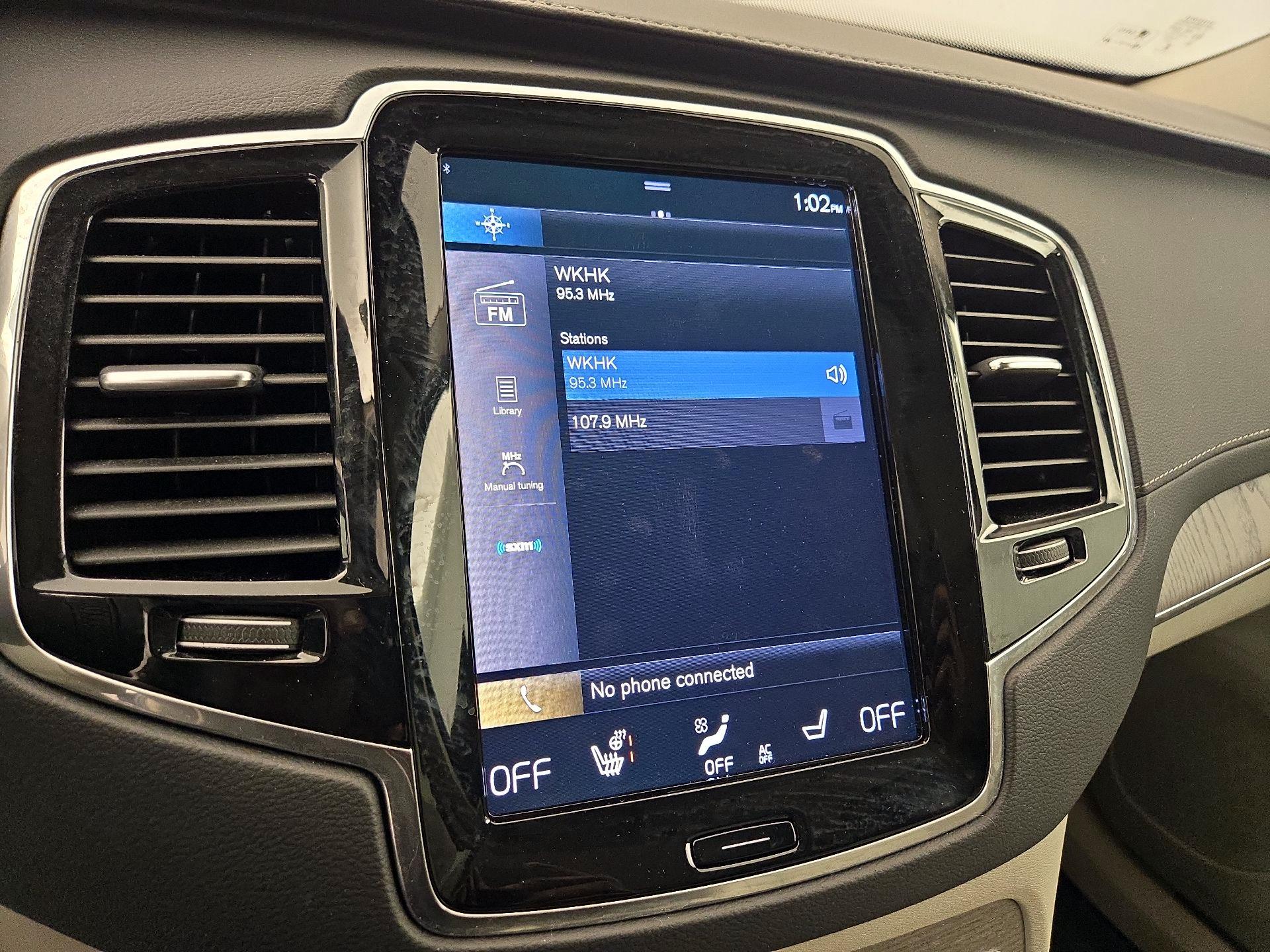 Thumbnail: 2022 Volvo XC90 - 16