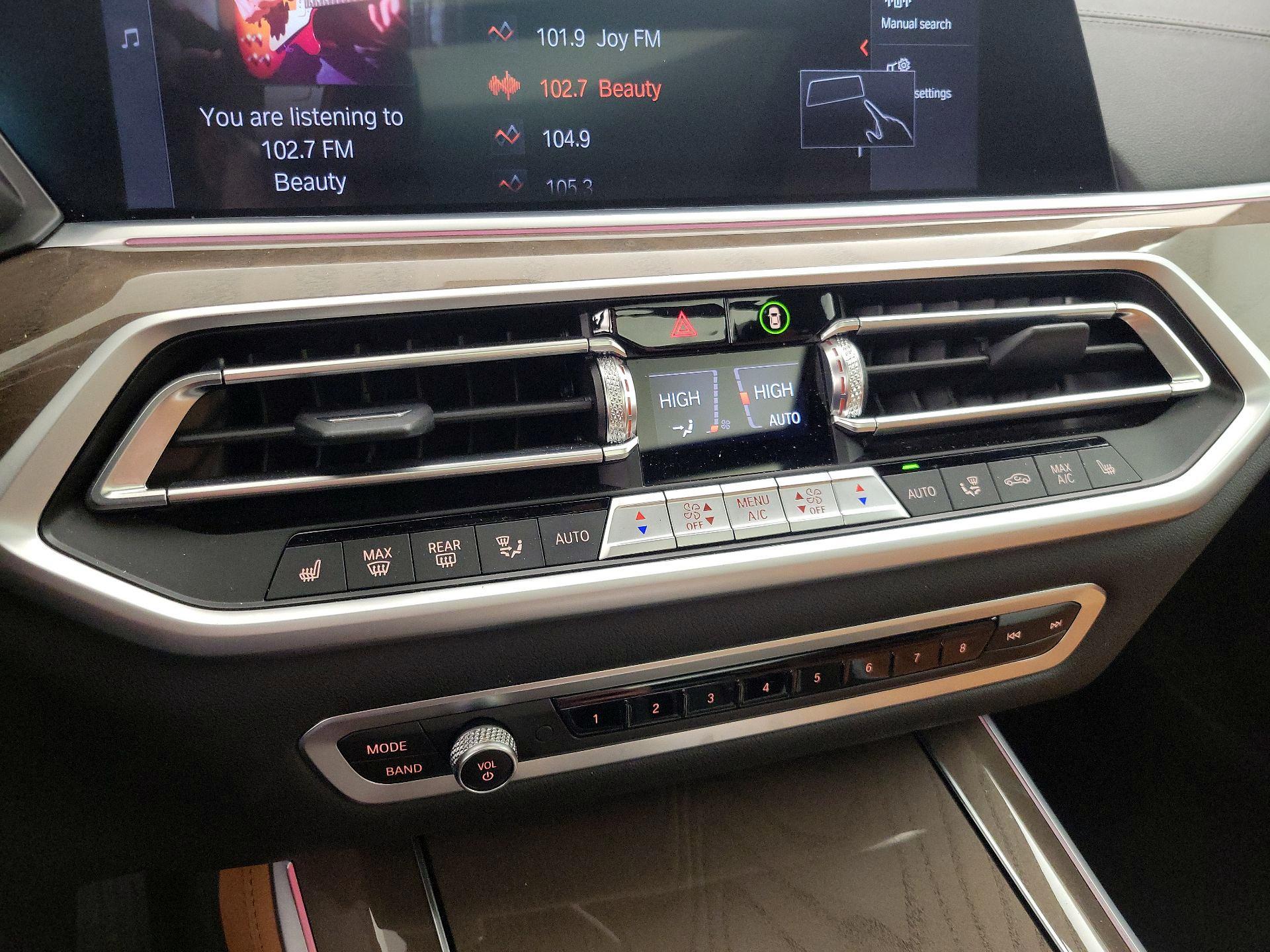 Thumbnail: 2022 BMW X5 - 17