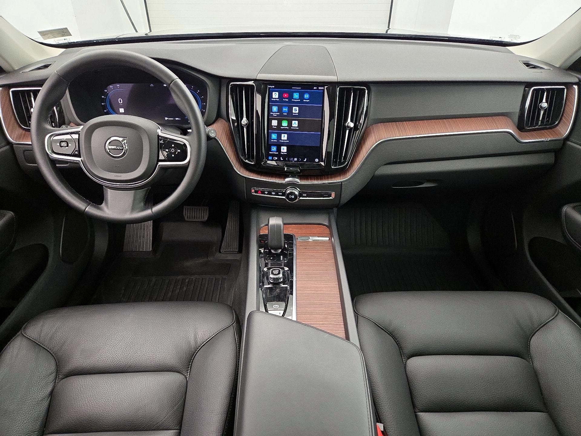 Thumbnail: 2023 Volvo XC60 - 9