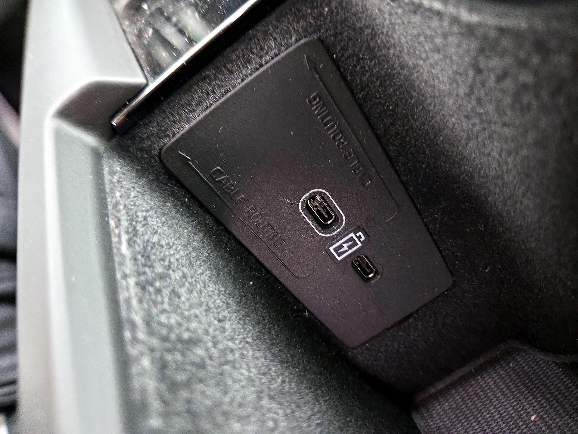 Thumbnail: 2023 Volvo XC60 - 18