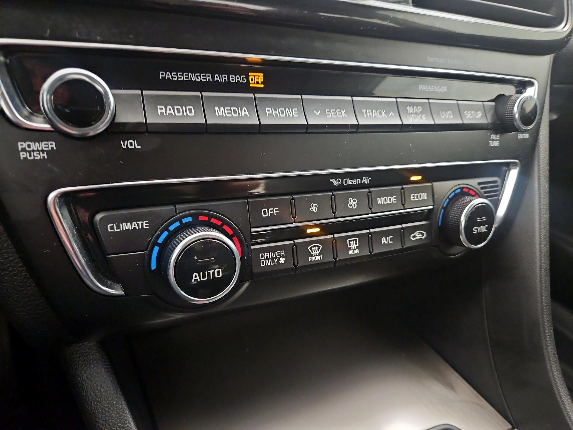 Thumbnail: 2018 Kia Optima - 17