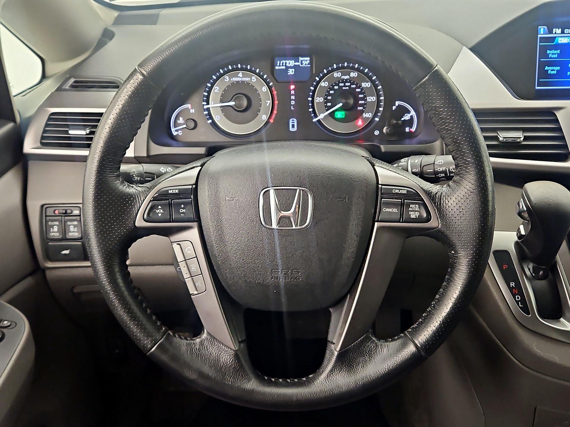 Thumbnail: 2015 Honda Odyssey - 10