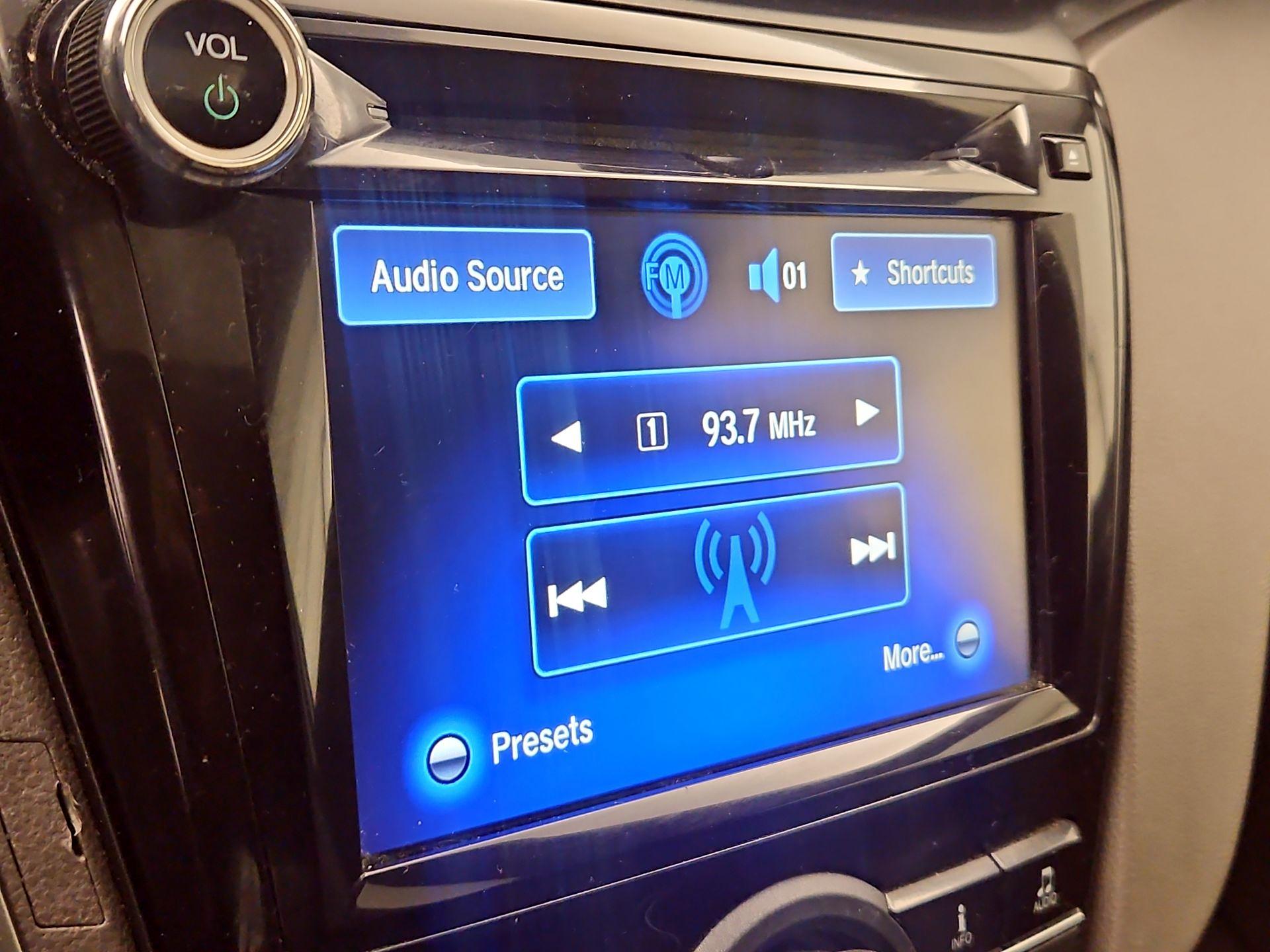 Thumbnail: 2015 Honda Odyssey - 15