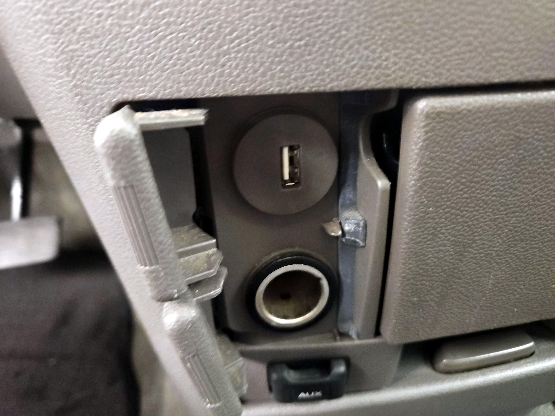 Thumbnail: 2015 Honda Odyssey - 18