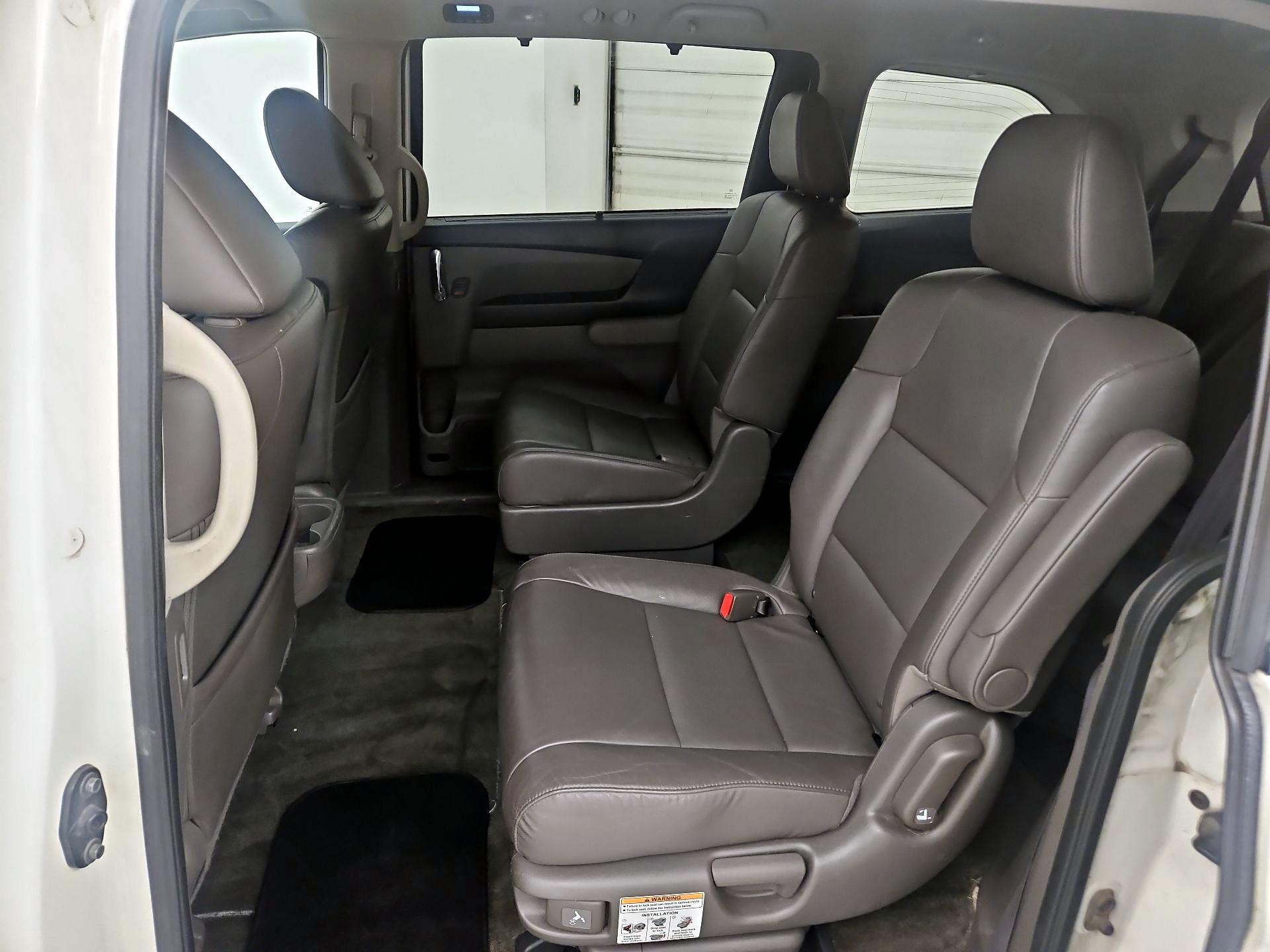 Thumbnail: 2015 Honda Odyssey - 20