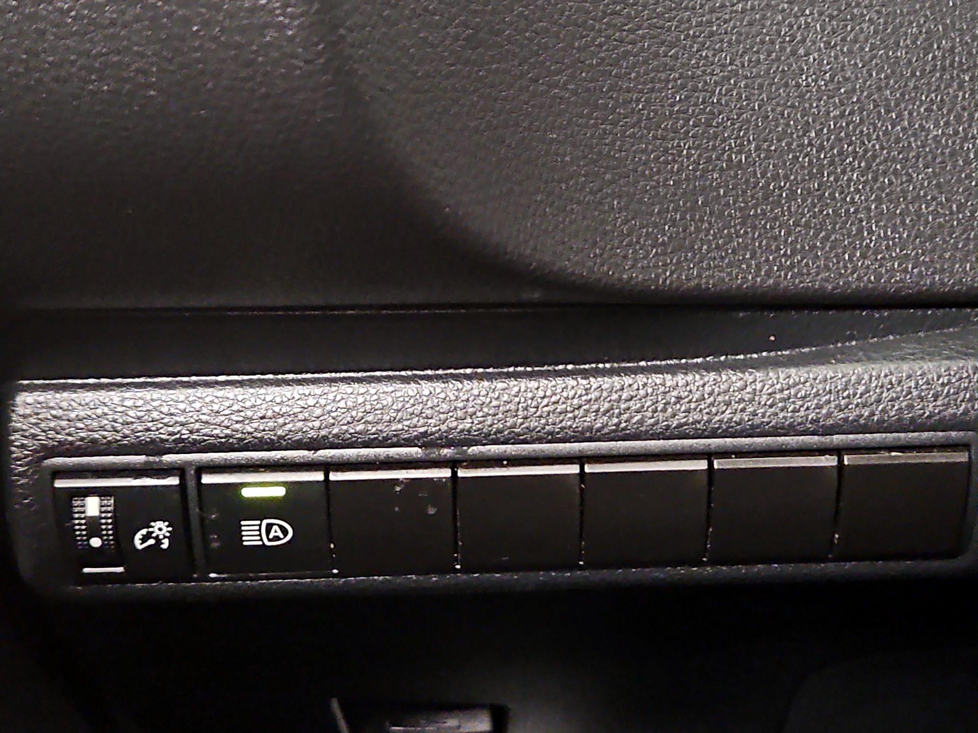 Thumbnail: 2024 Toyota Corolla - 13