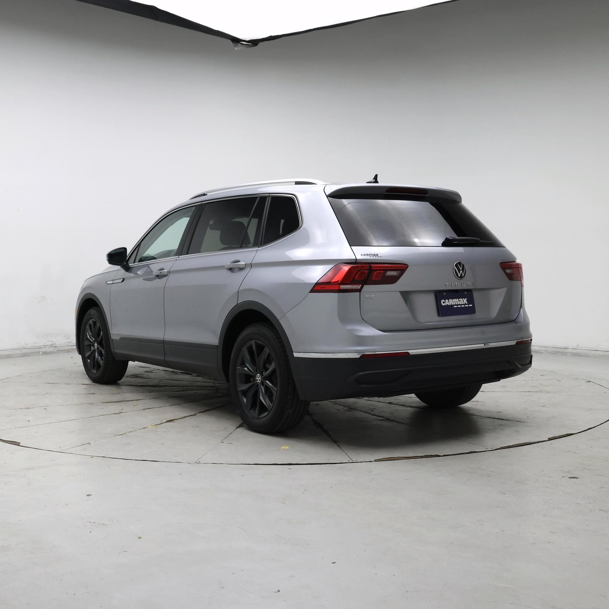 Thumbnail: 2024 Volkswagen Tiguan - 2