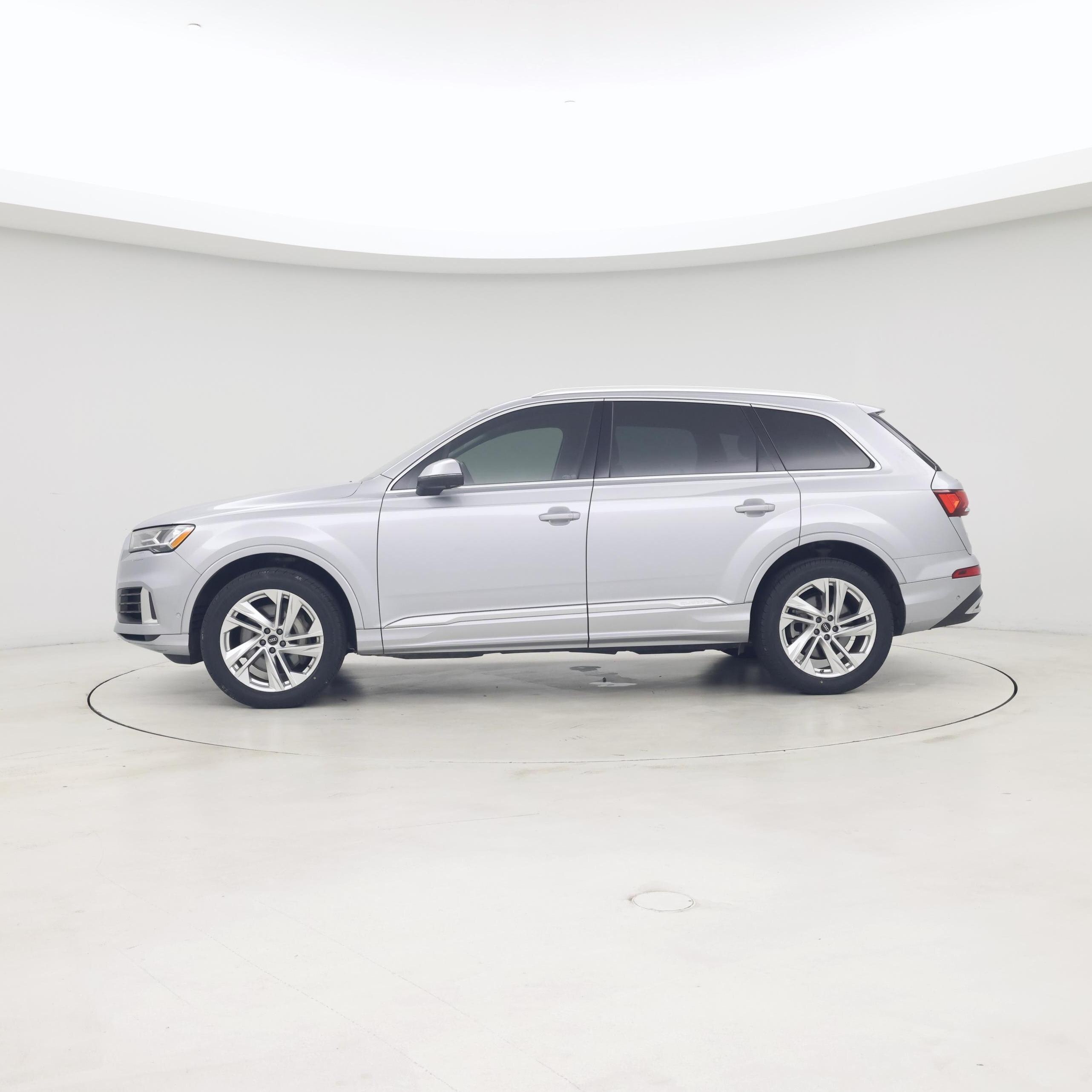 Thumbnail: 2022 Audi Q7 - 3