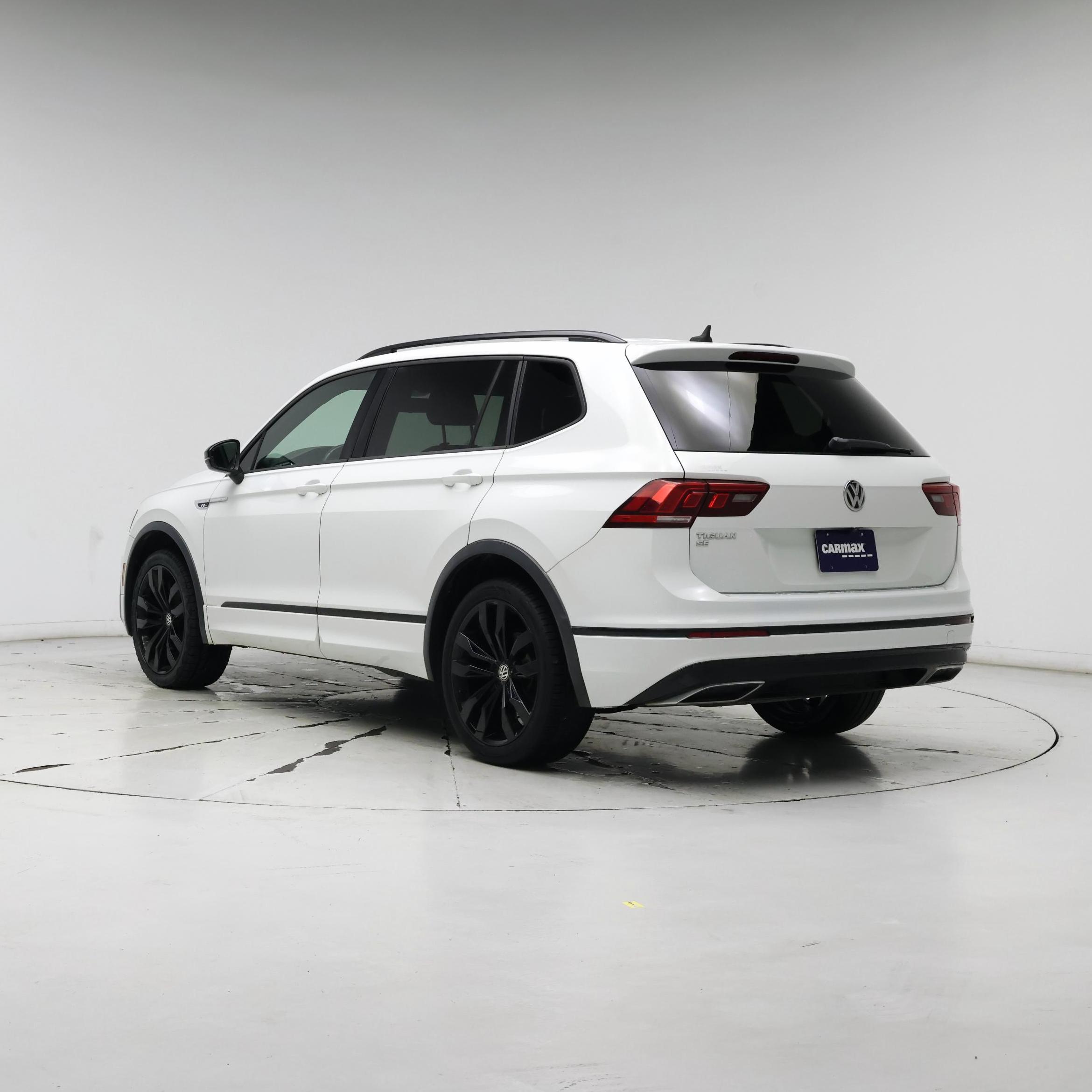 Thumbnail: 2020 Volkswagen Tiguan - 2