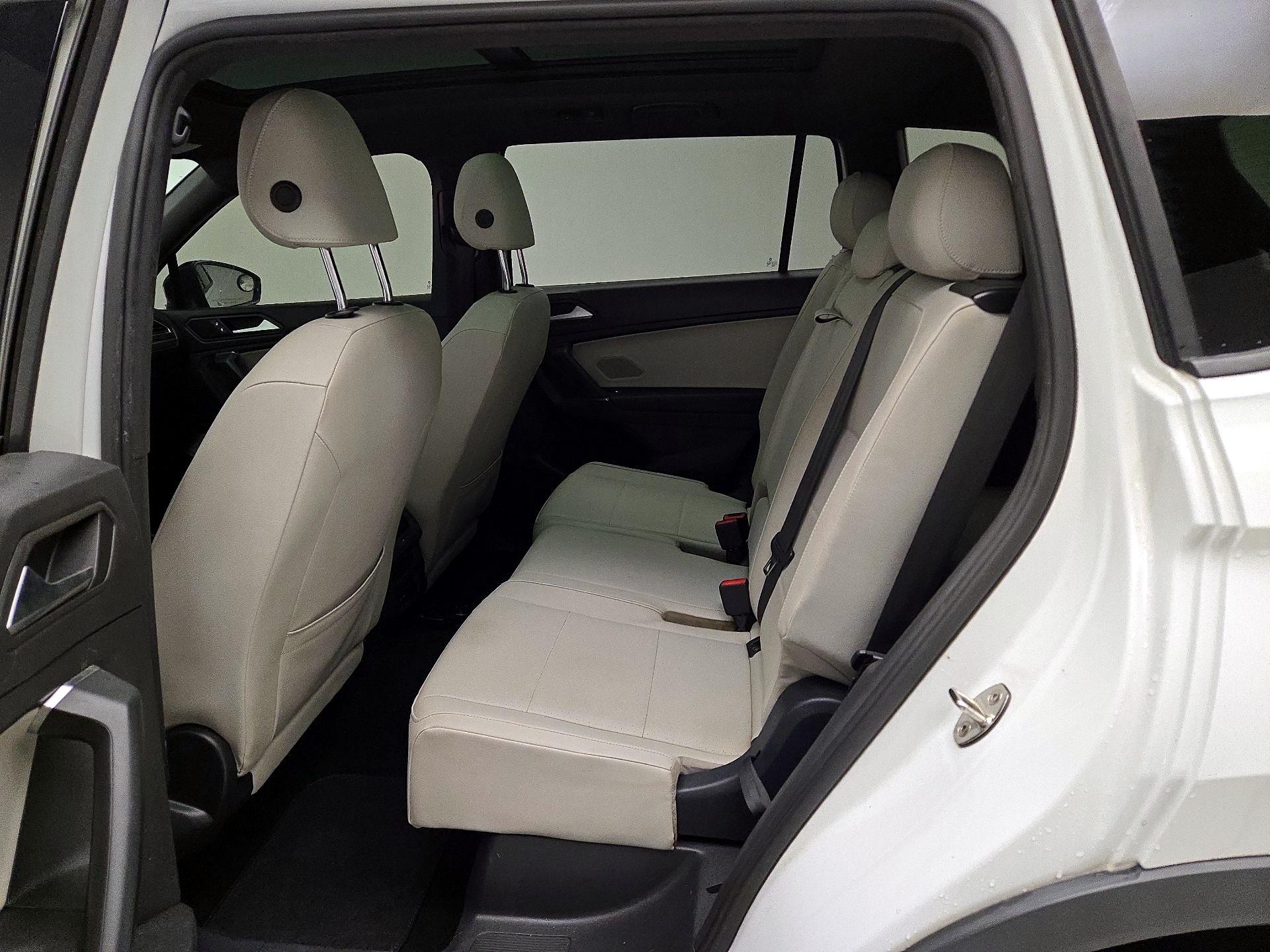 Thumbnail: 2020 Volkswagen Tiguan - 20