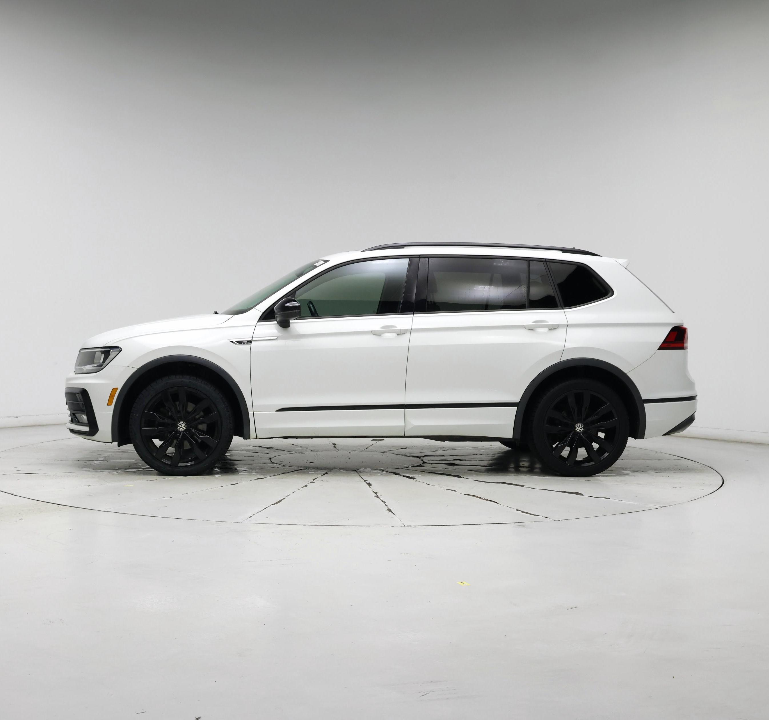 Thumbnail: 2020 Volkswagen Tiguan - 3