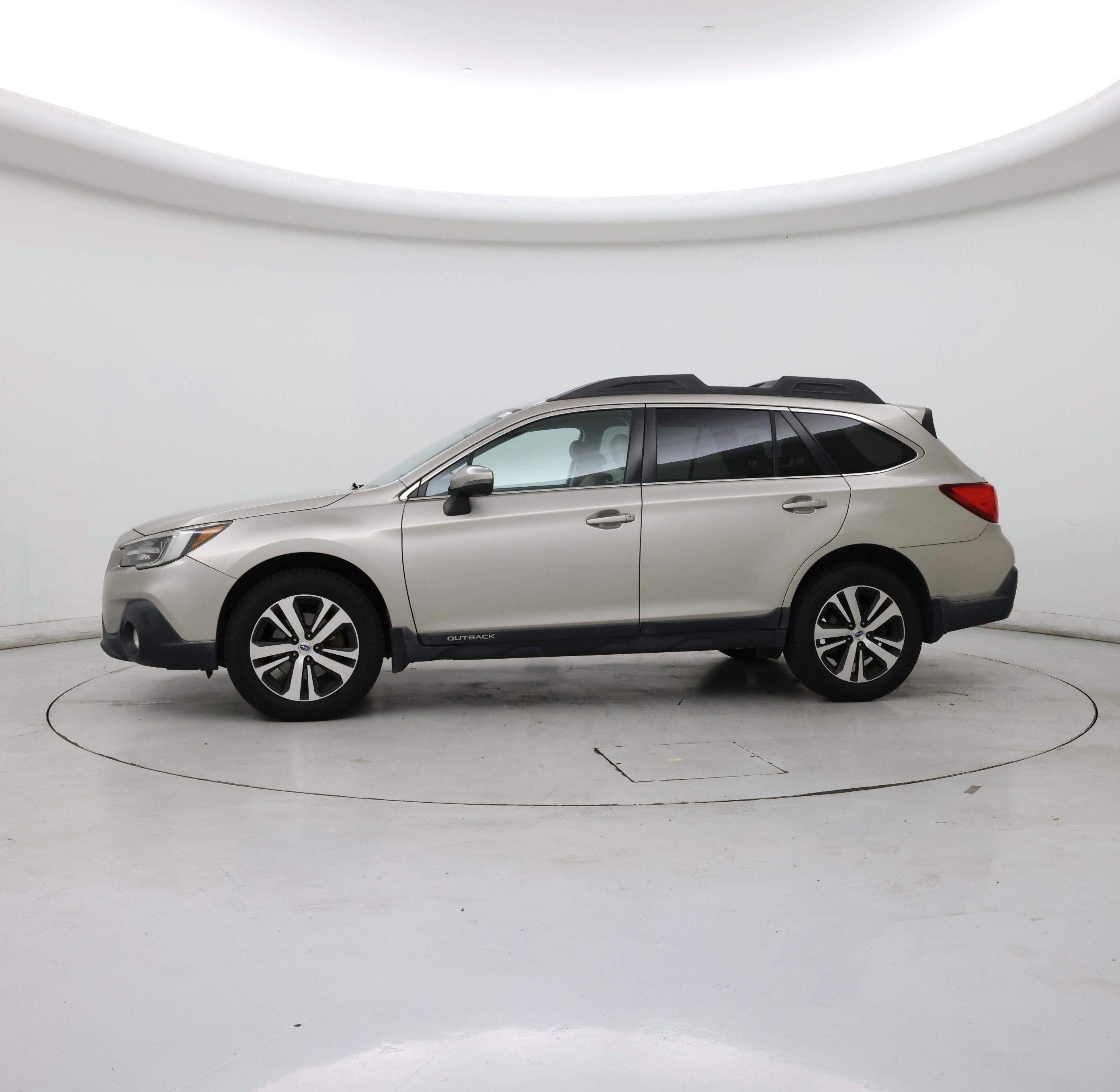 Thumbnail: 2018 Subaru Outback - 3