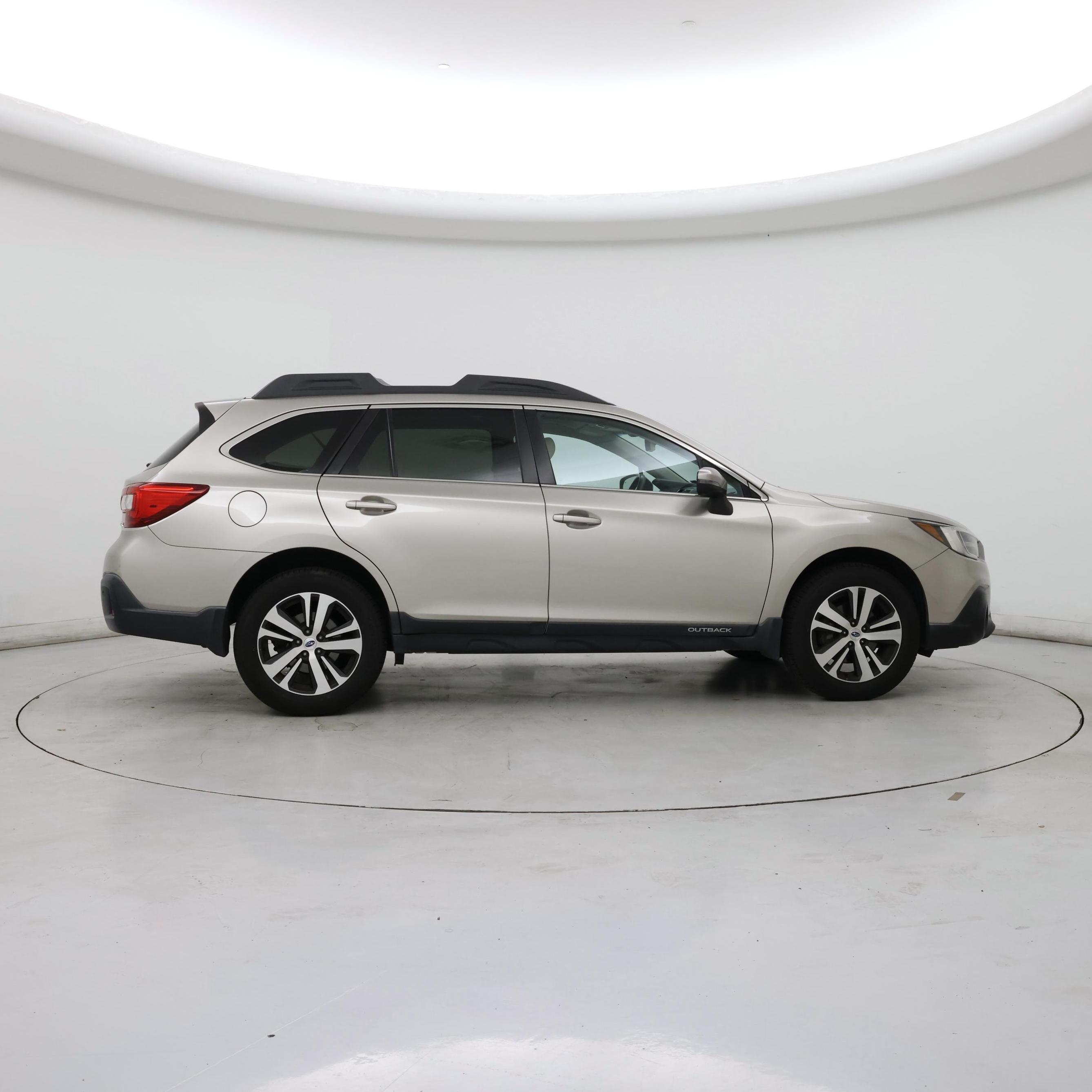 Thumbnail: 2018 Subaru Outback - 7