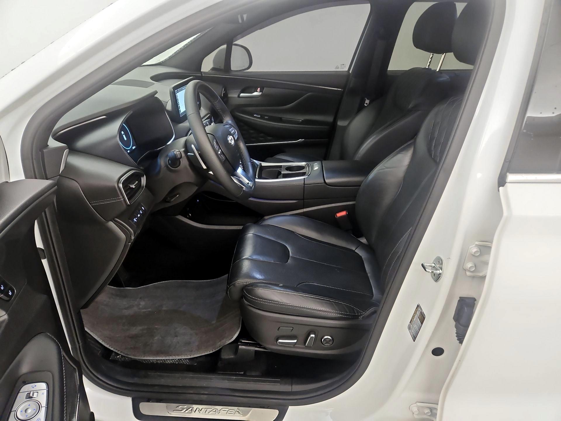 Thumbnail: 2023 Hyundai Santa Fe - 11