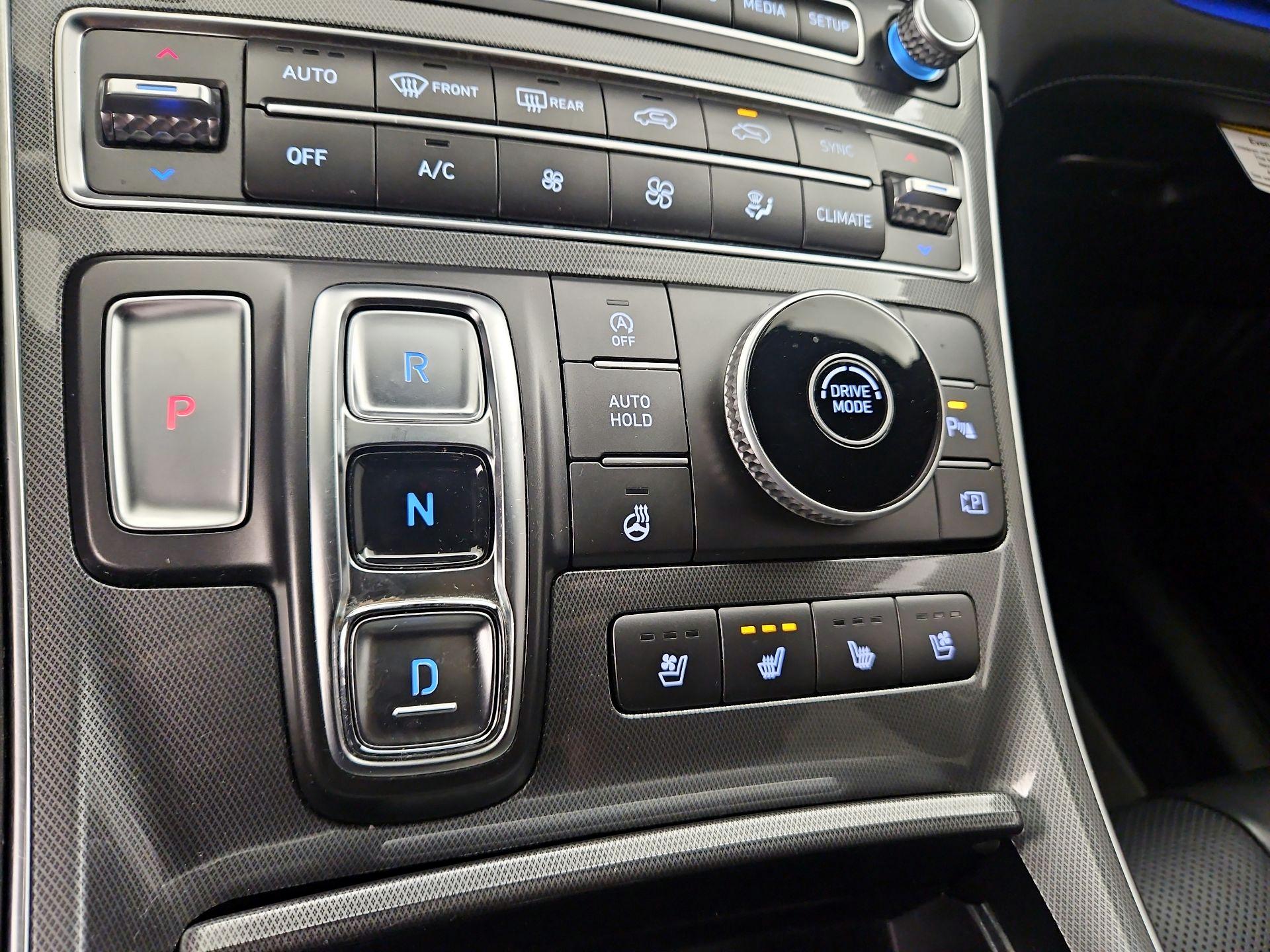 Thumbnail: 2023 Hyundai Santa Fe - 18