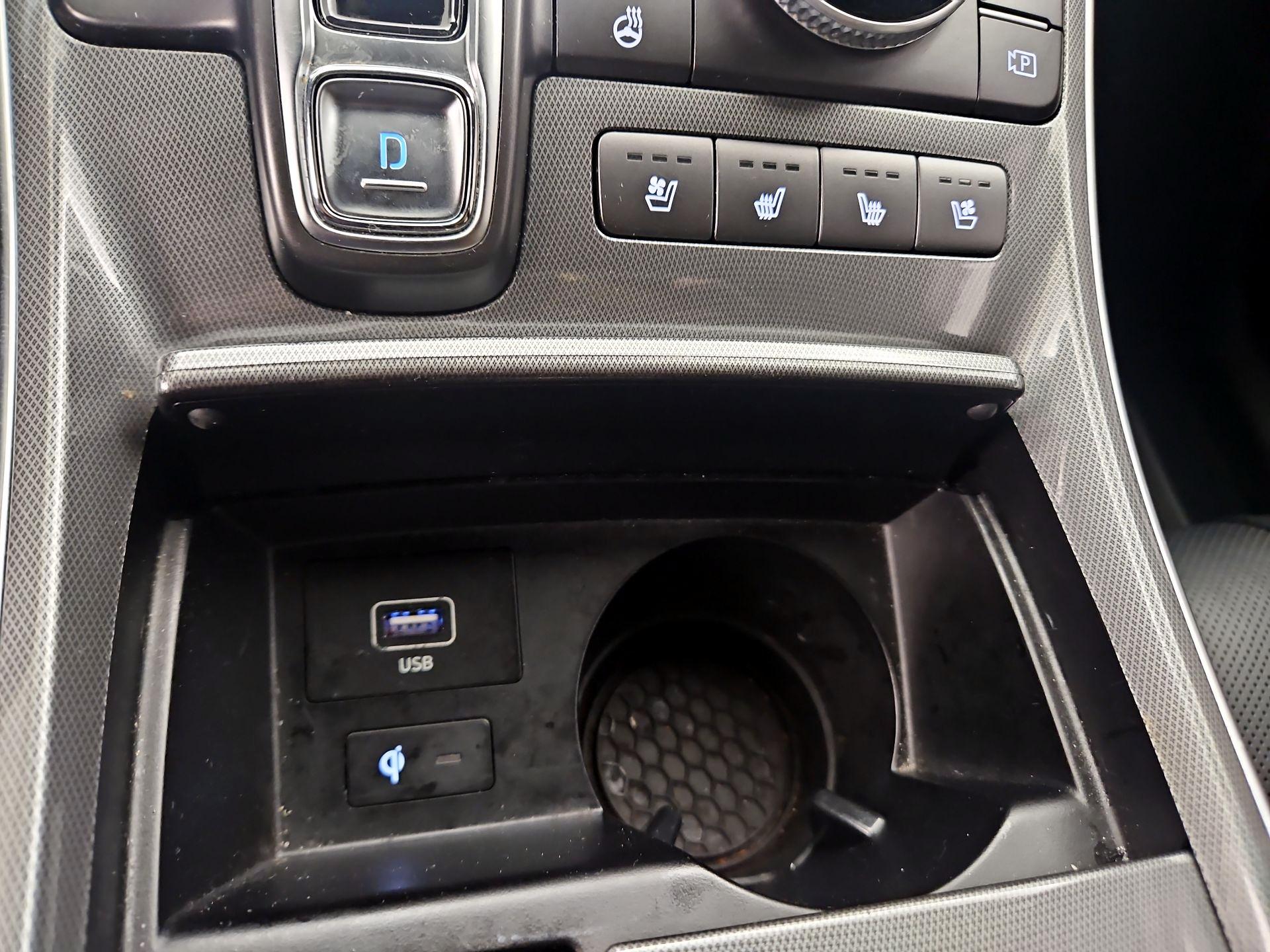 Thumbnail: 2023 Hyundai Santa Fe - 19