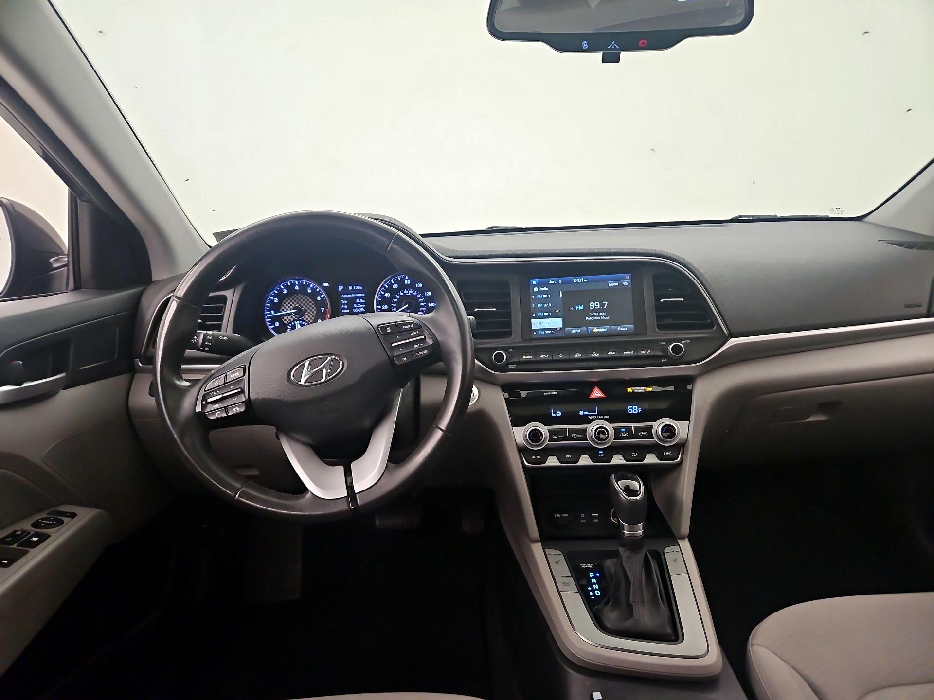 Thumbnail: 2020 Hyundai Elantra - 9