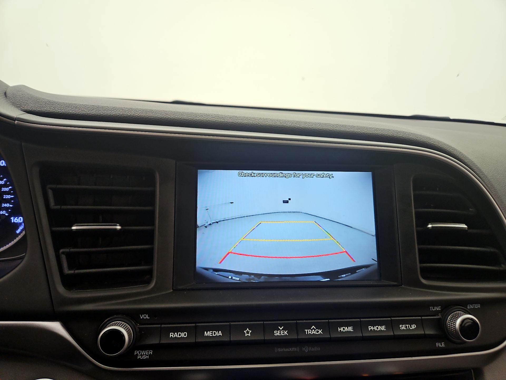 Thumbnail: 2020 Hyundai Elantra - 14